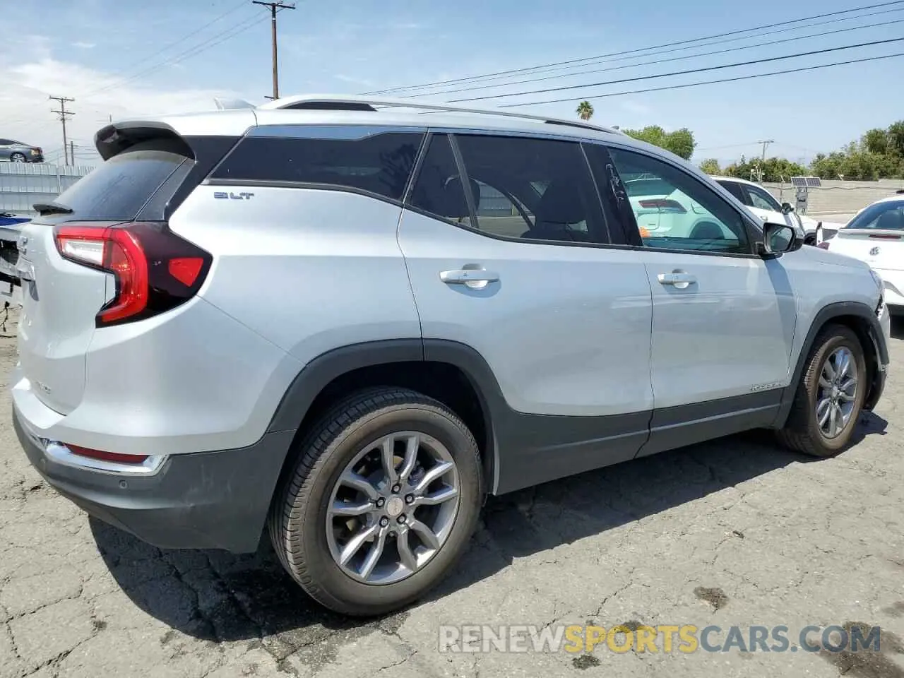 3 Photograph of a damaged car 3GKALVEV0NL158995 GMC TERRAIN 2022