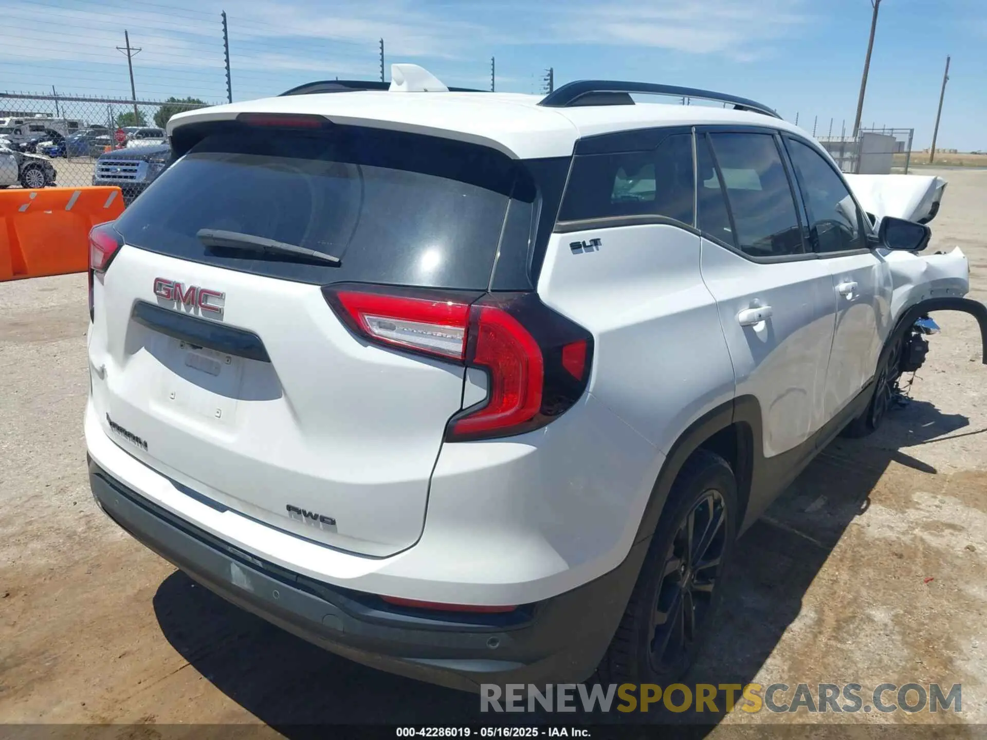 4 Фотография поврежденного автомобиля 3GKALVEV0NL293247 GMC TERRAIN 2022