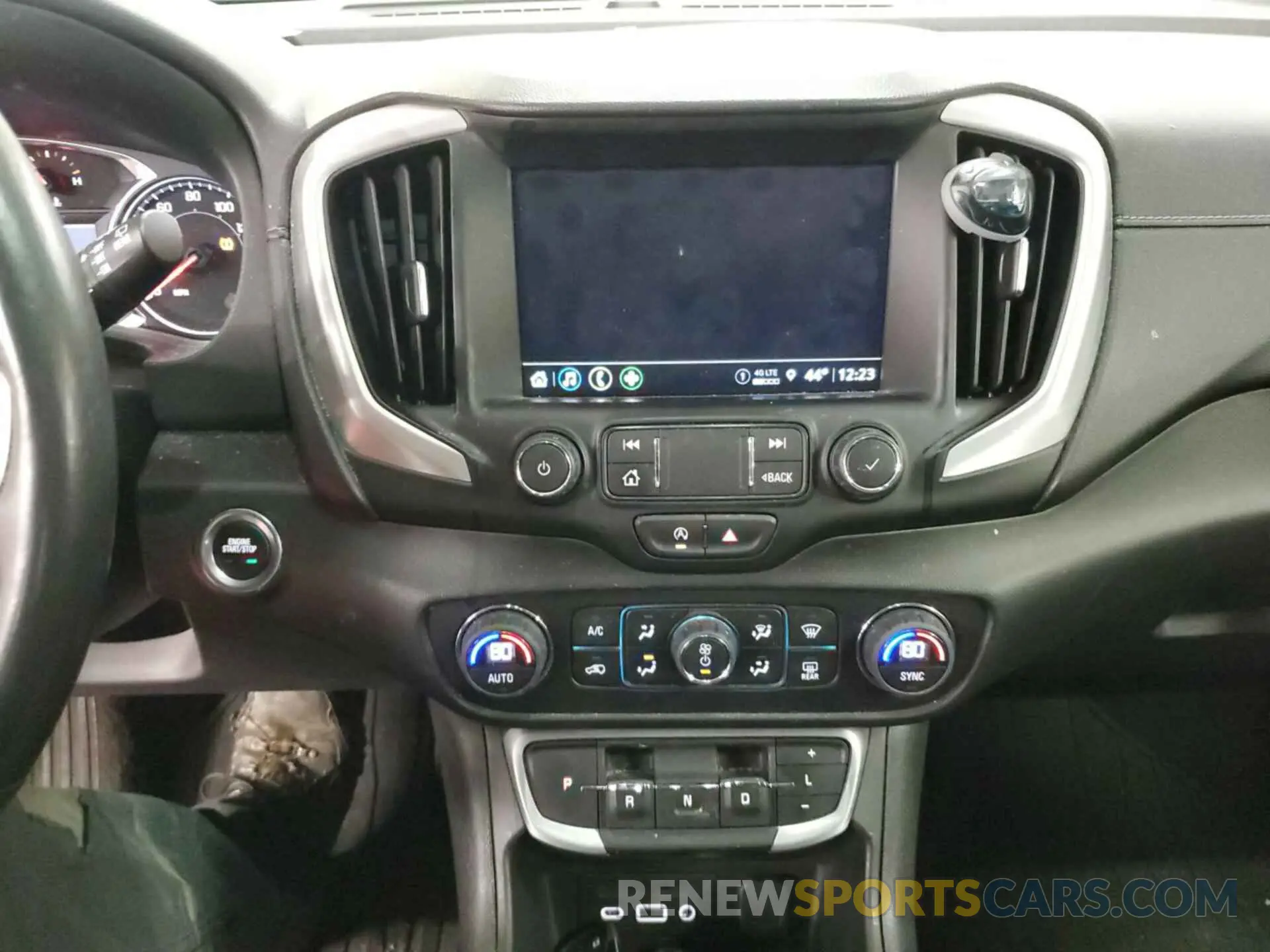 2 Photograph of a damaged car 3GKALVEV2NL232028 GMC TERRAIN 2022