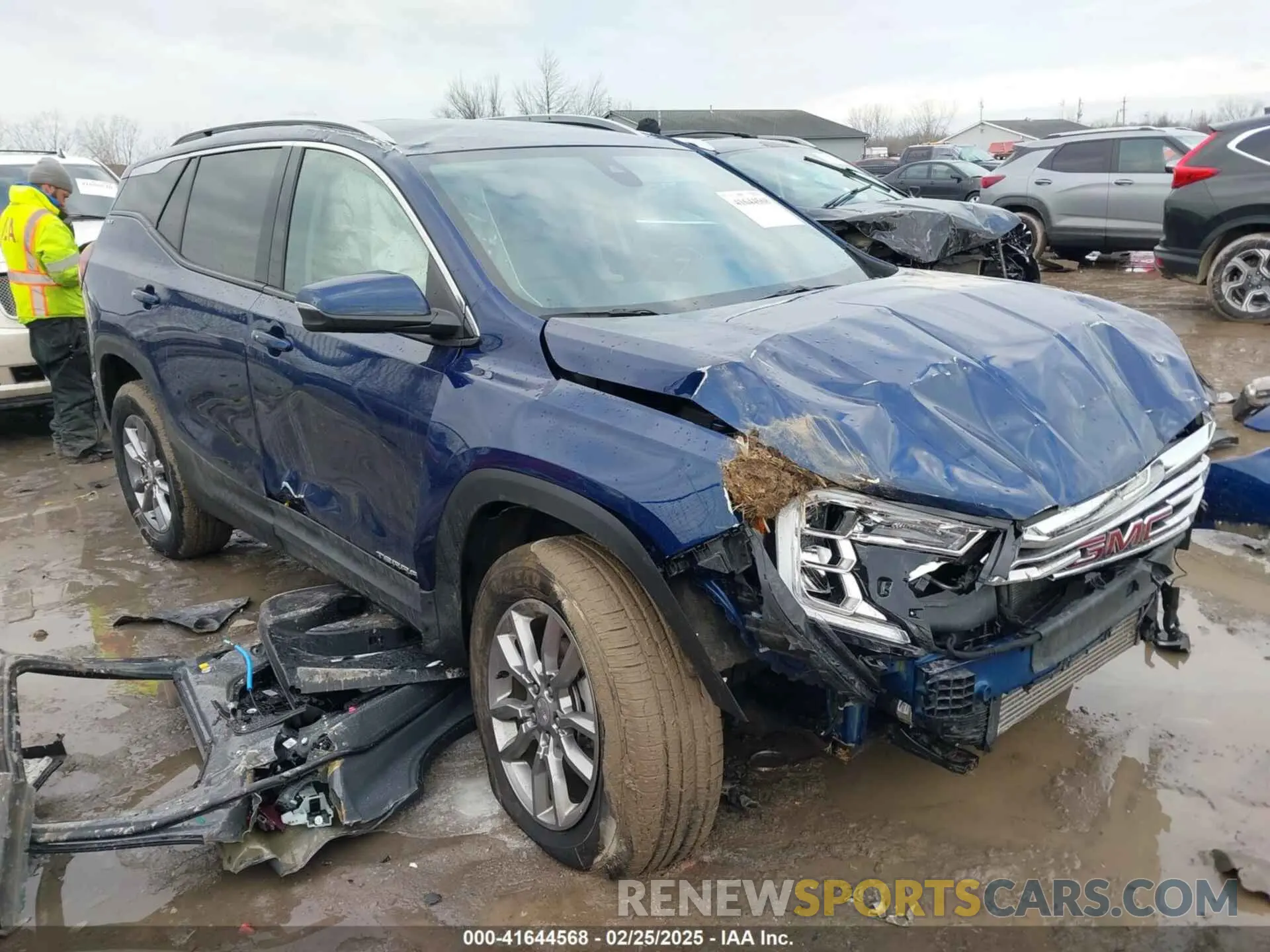 1 Photograph of a damaged car 3GKALVEV4NL167229 GMC TERRAIN 2022