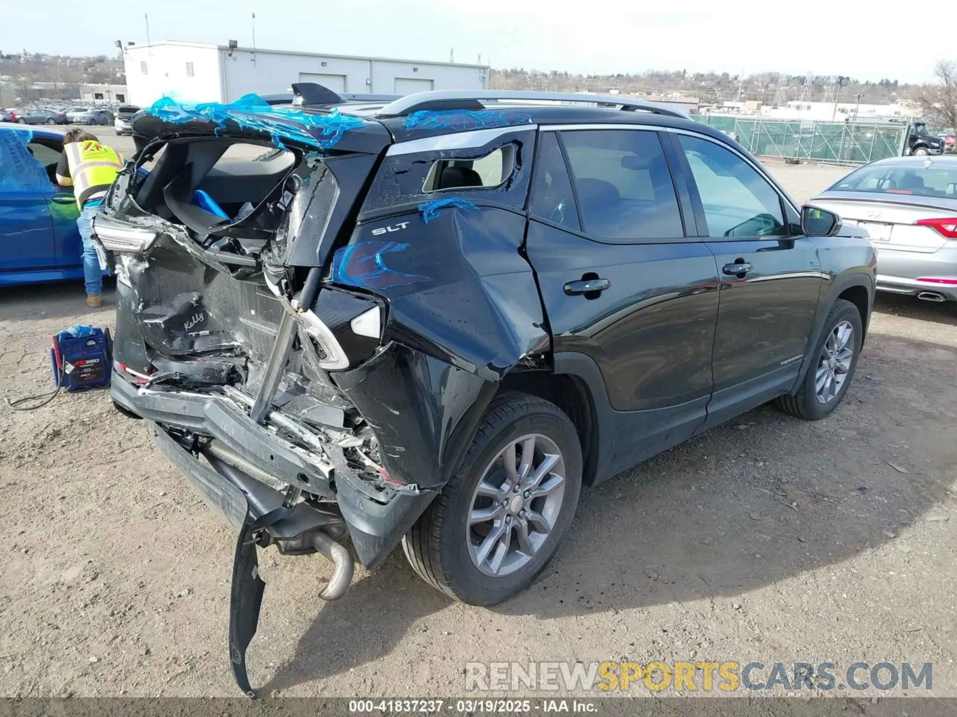 4 Фотография поврежденного автомобиля 3GKALVEV4NL287760 GMC TERRAIN 2022