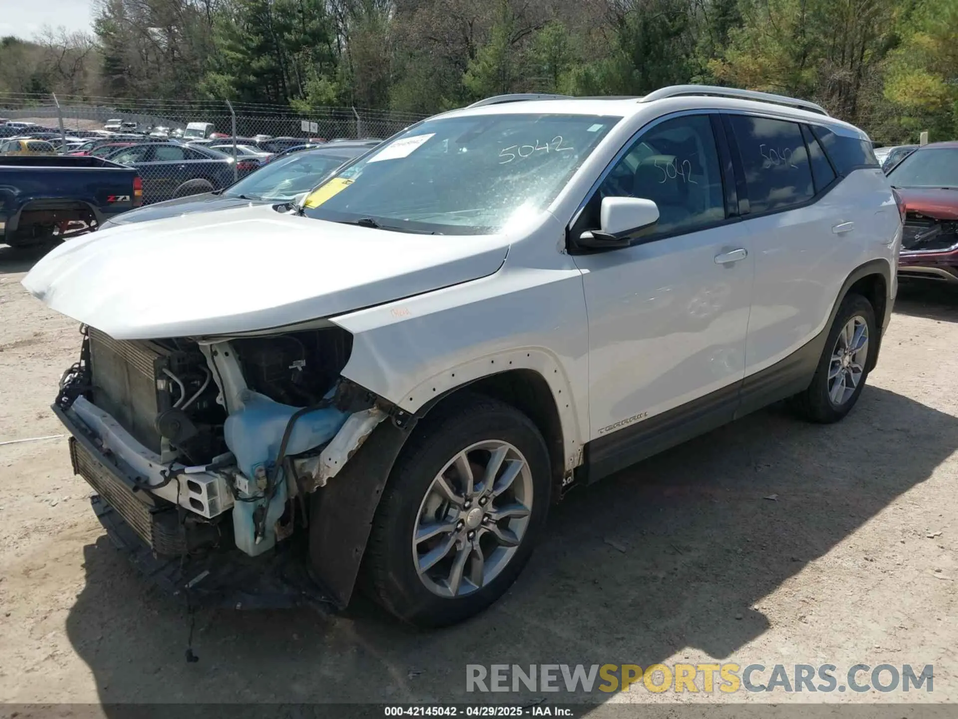2 Photograph of a damaged car 3GKALVEV5NL125040 GMC TERRAIN 2022