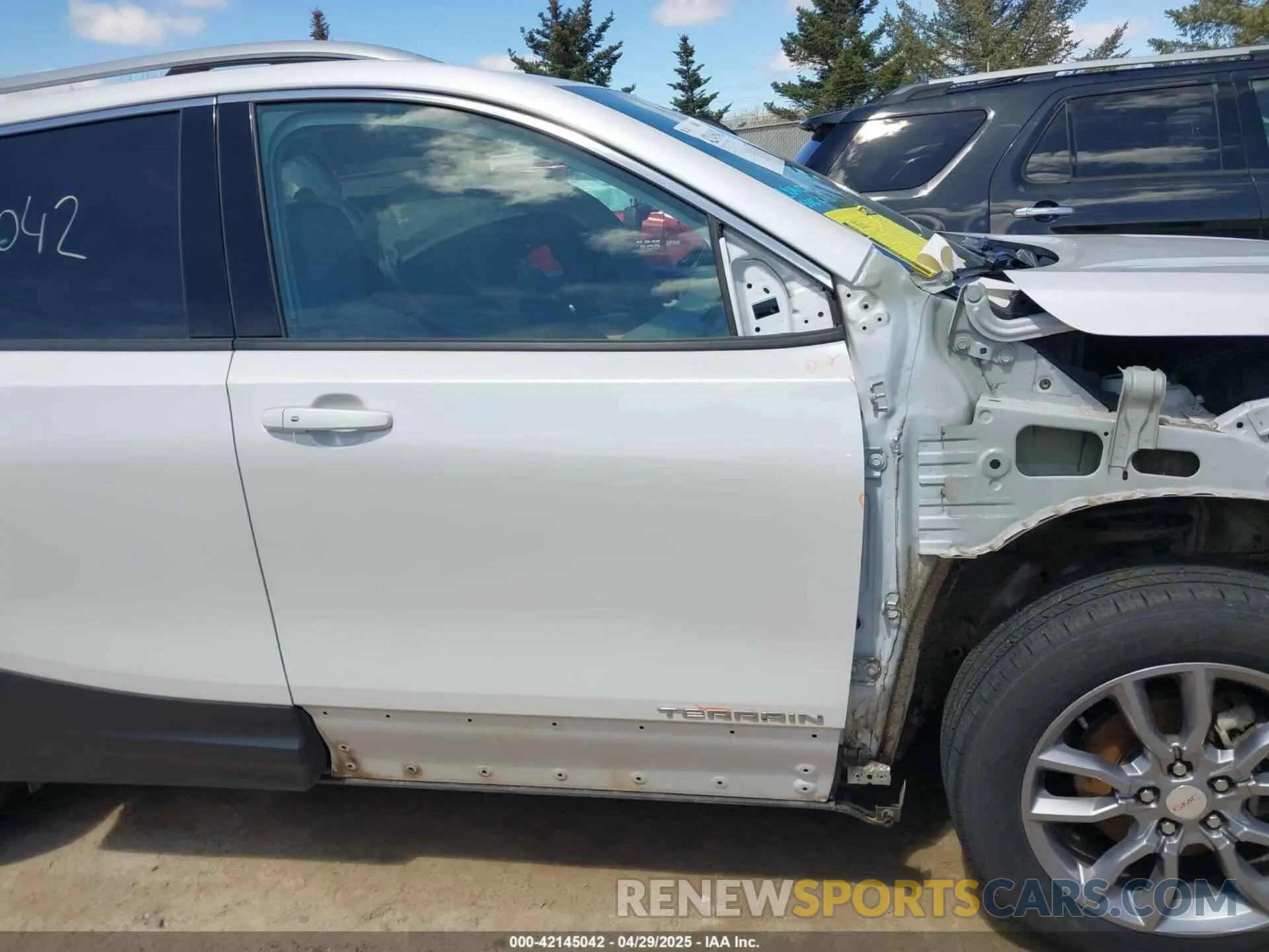 20 Photograph of a damaged car 3GKALVEV5NL125040 GMC TERRAIN 2022