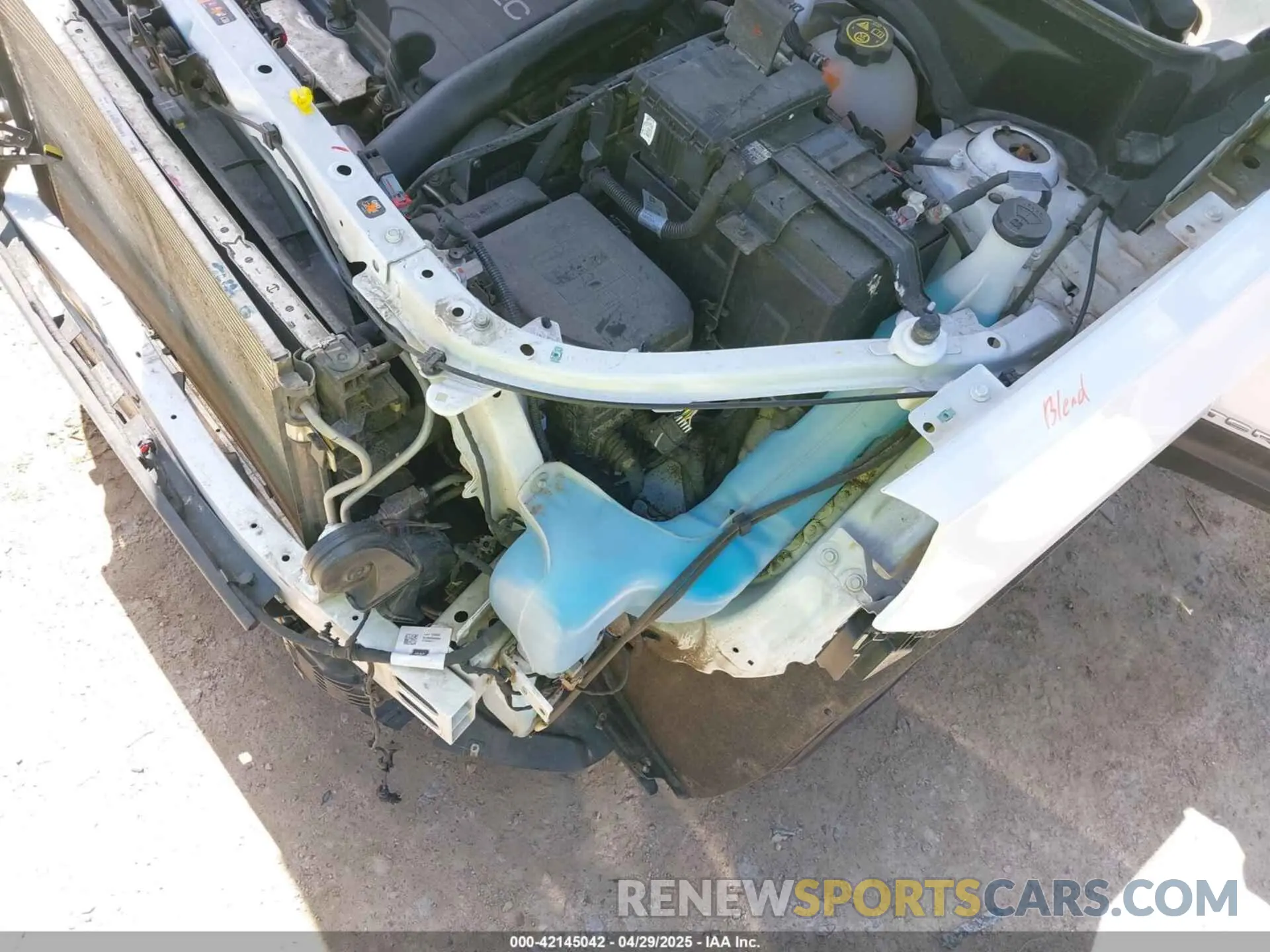 6 Photograph of a damaged car 3GKALVEV5NL125040 GMC TERRAIN 2022