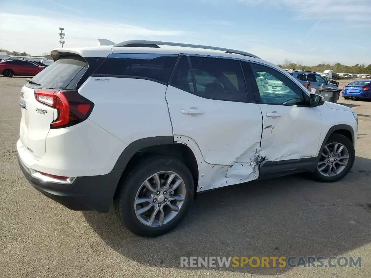3 Photograph of a damaged car 3GKALVEV7NL111768 GMC TERRAIN 2022