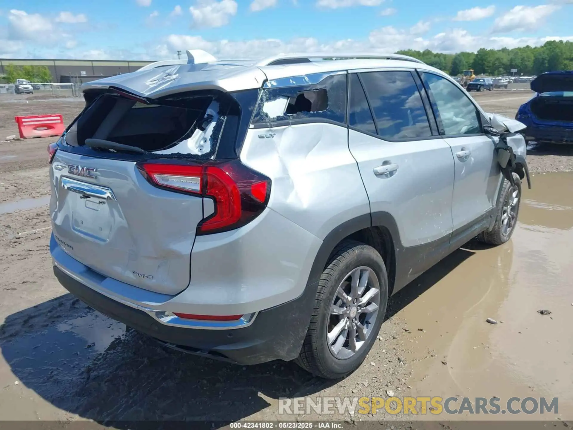 4 Фотография поврежденного автомобиля 3GKALVEV7NL124066 GMC TERRAIN 2022