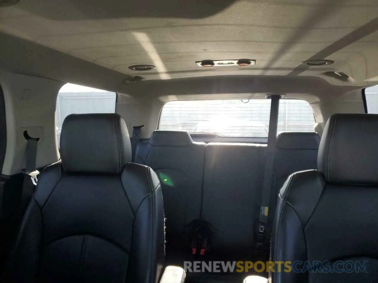 10 Photograph of a damaged car 3GKALVEVXNL102059 GMC TERRAIN 2022
