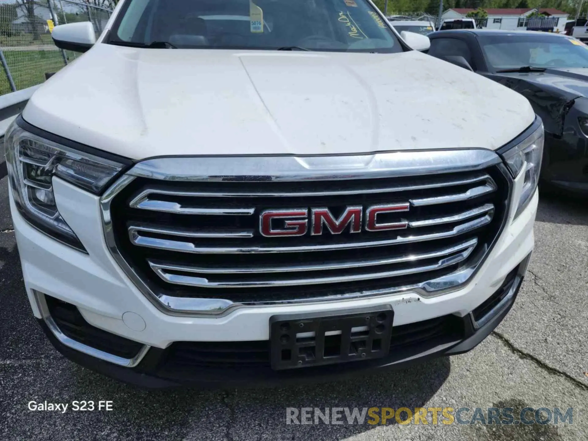 9 Photograph of a damaged car 3GKALVEVXNL142397 GMC TERRAIN 2022