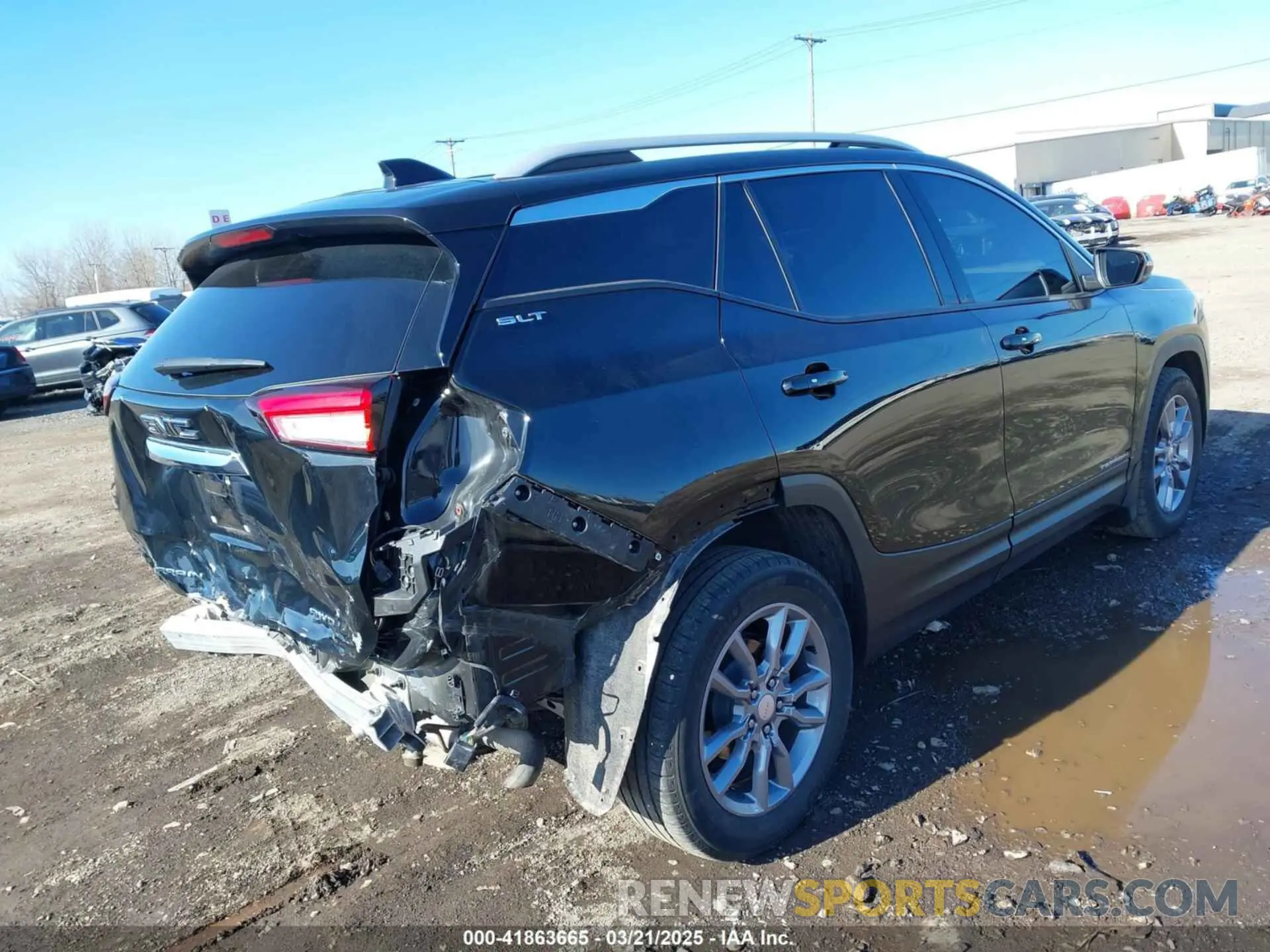 4 Photograph of a damaged car 3GKALVEVXNL171057 GMC TERRAIN 2022