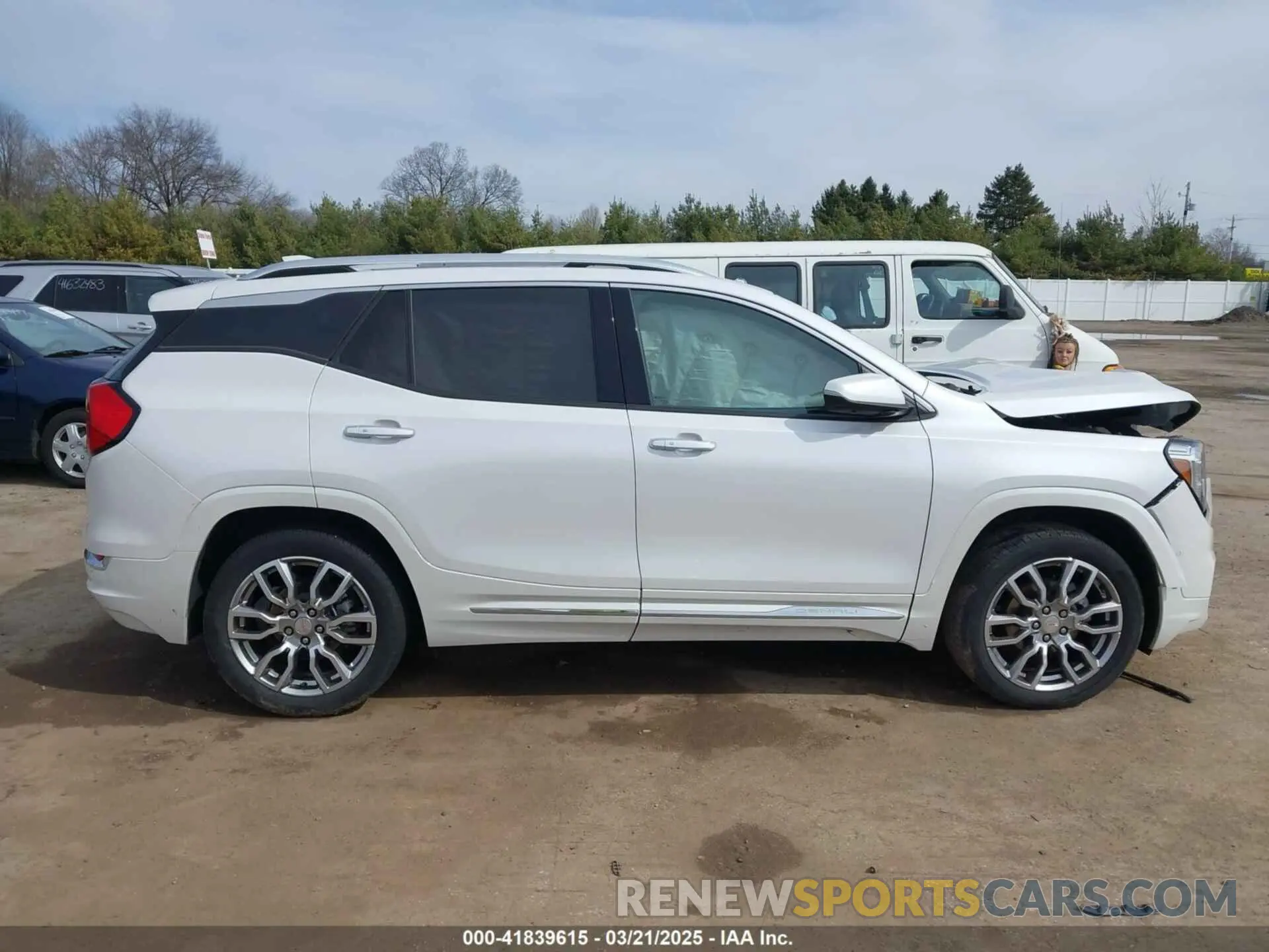 12 Photograph of a damaged car 3GKALXEV4NL192157 GMC TERRAIN 2022
