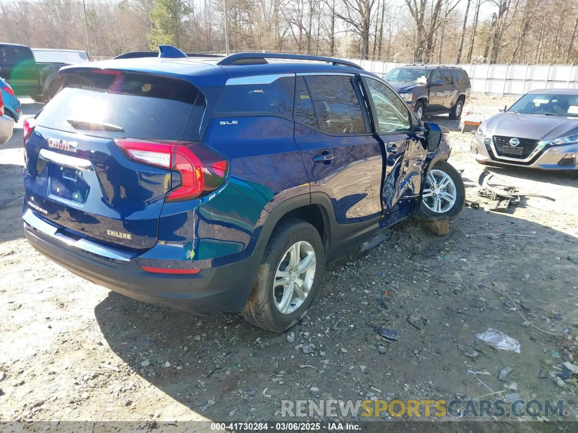 4 Фотография поврежденного автомобиля 3GKALMEG0PL176959 GMC TERRAIN 2023