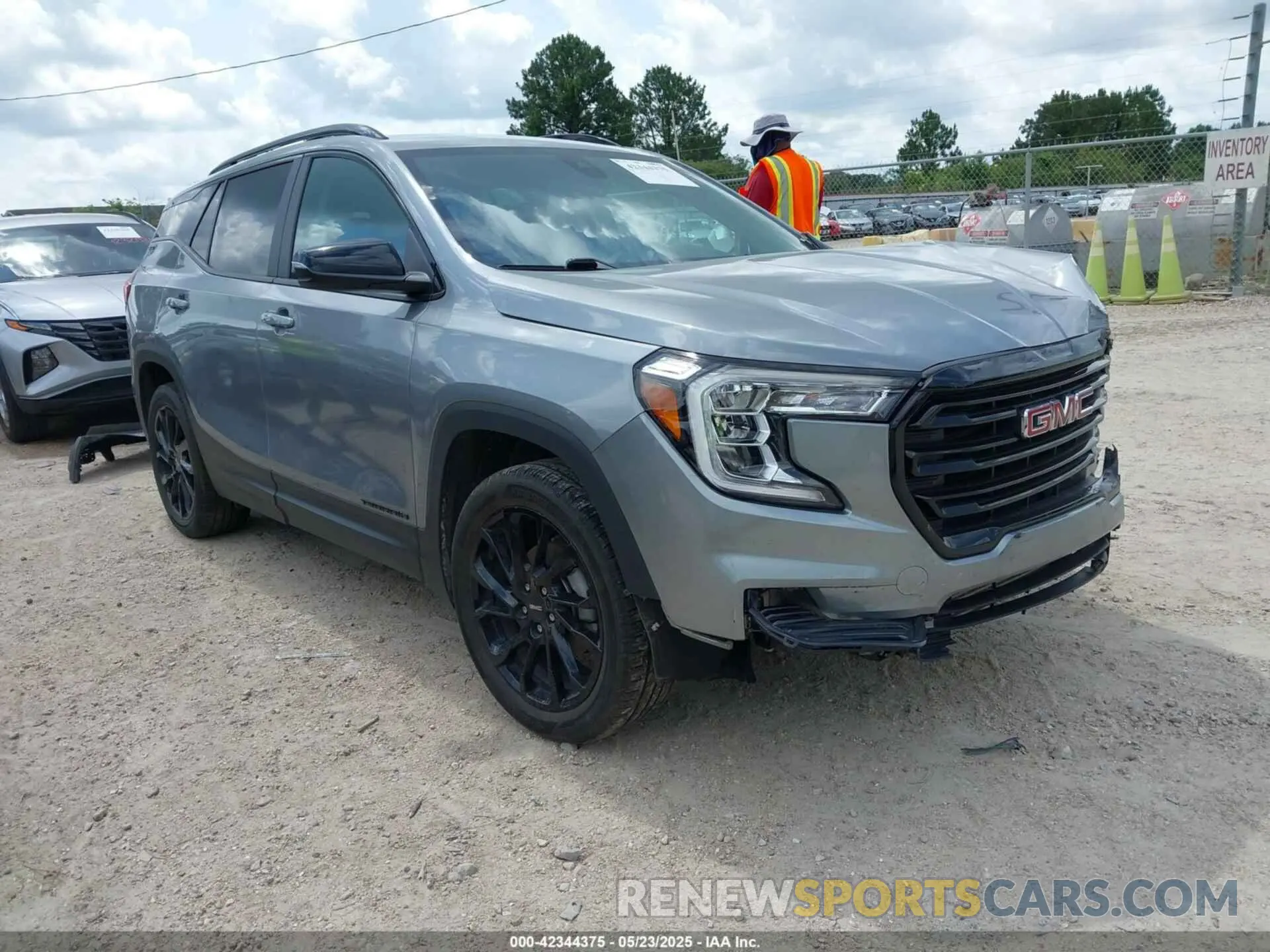 1 Фотография поврежденного автомобиля 3GKALMEG3PL156883 GMC TERRAIN 2023