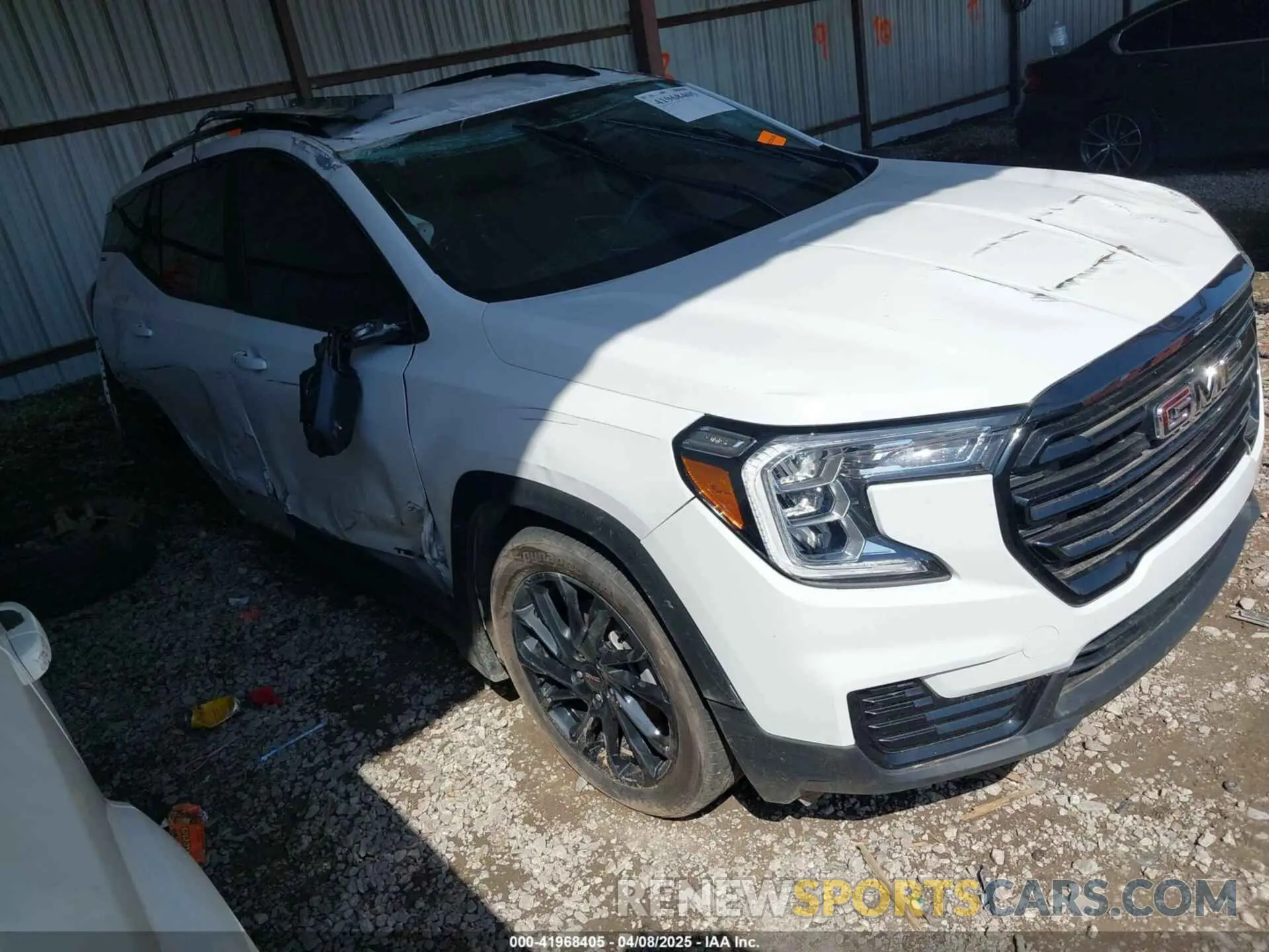 1 Photograph of a damaged car 3GKALMEG3PL171805 GMC TERRAIN 2023