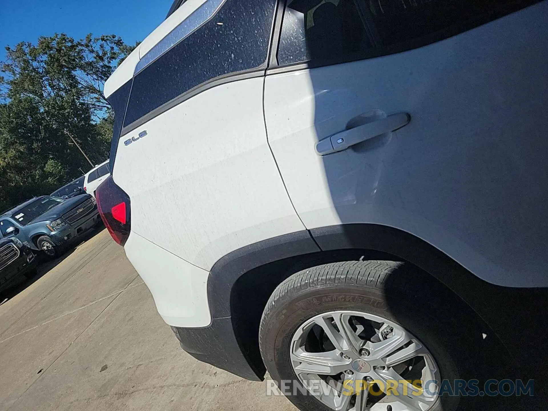 17 Photograph of a damaged car 3GKALMEG5PL106499 GMC TERRAIN 2023