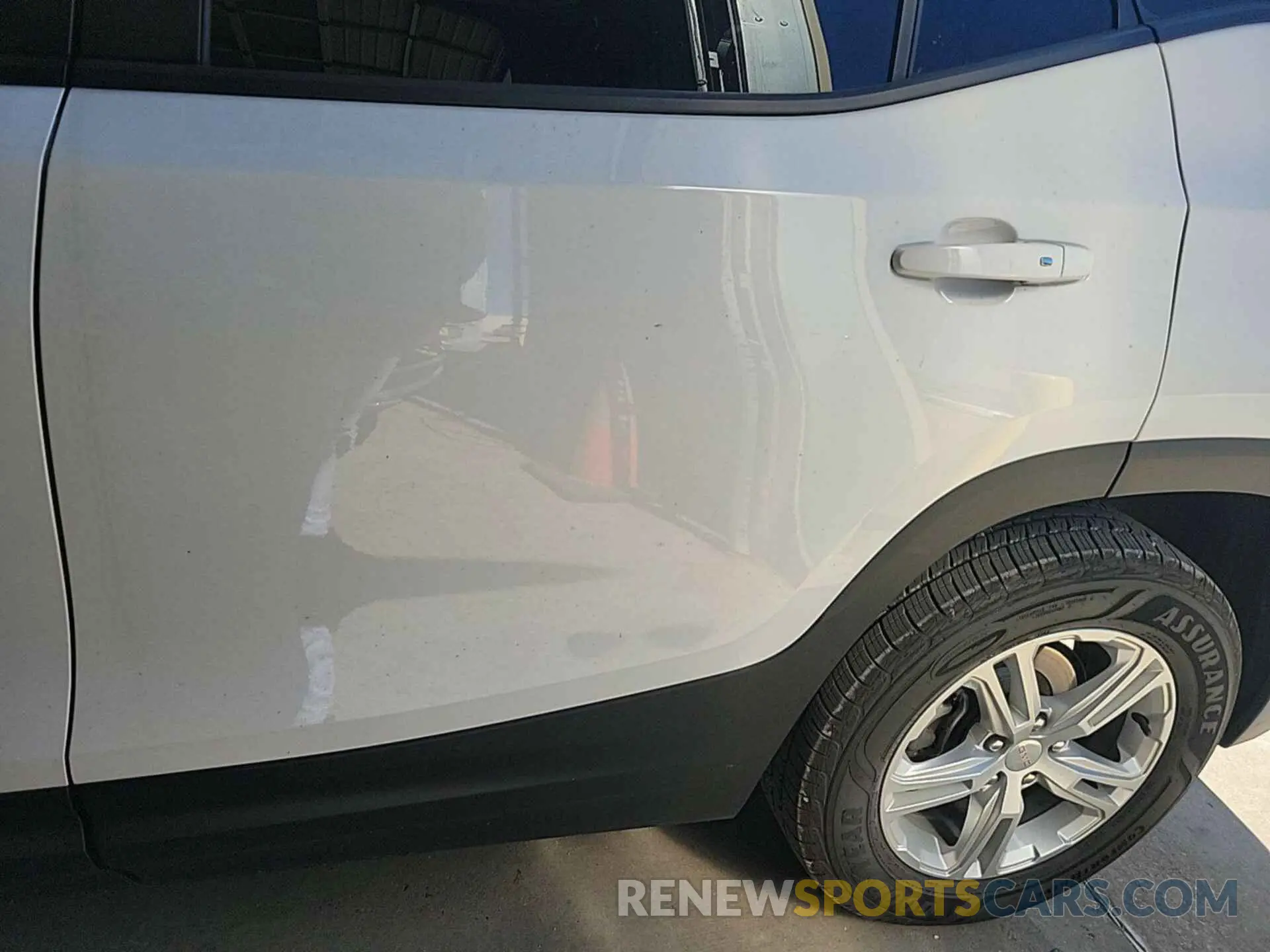 21 Photograph of a damaged car 3GKALMEG5PL106499 GMC TERRAIN 2023