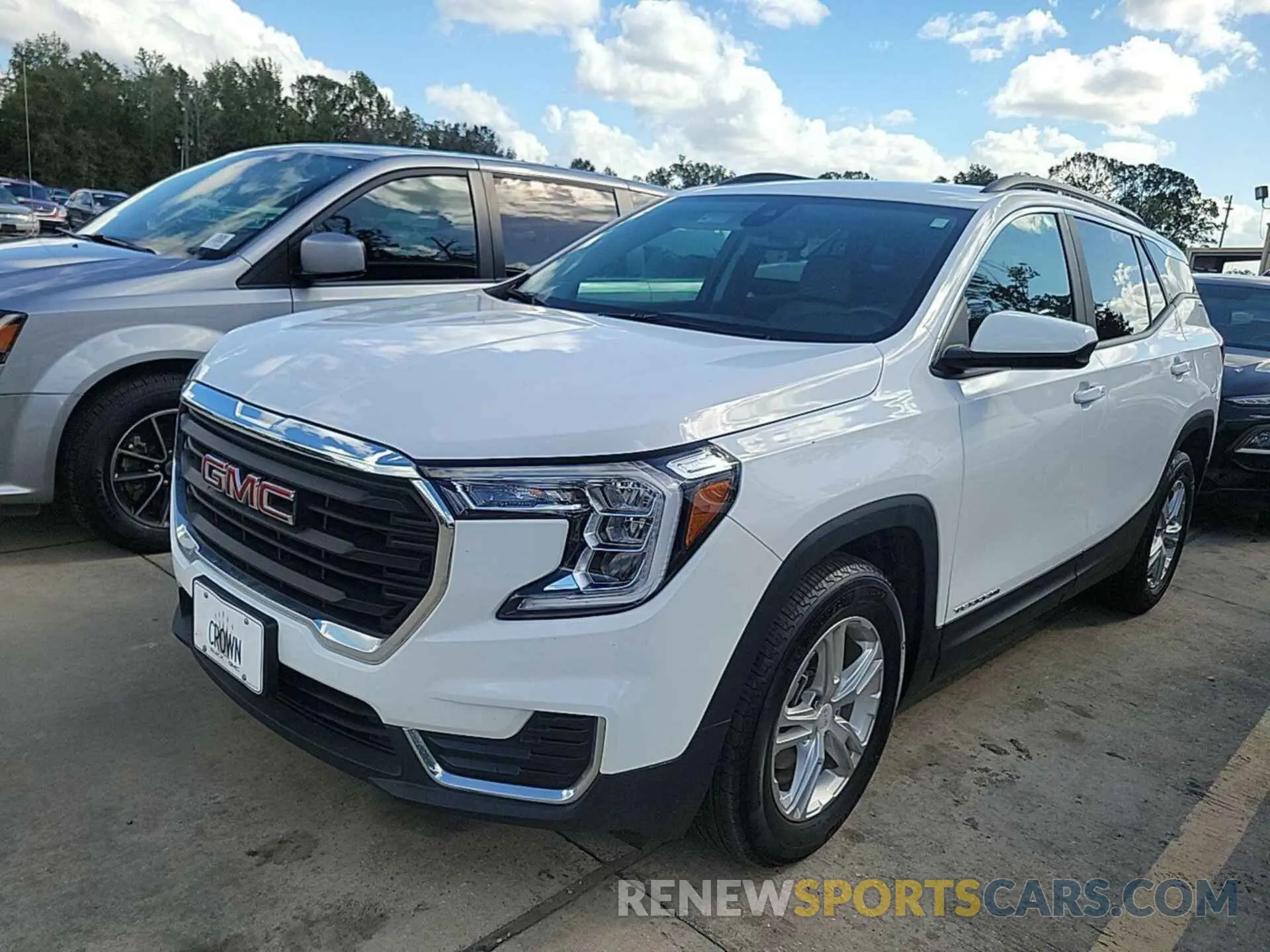 24 Photograph of a damaged car 3GKALMEG5PL106499 GMC TERRAIN 2023