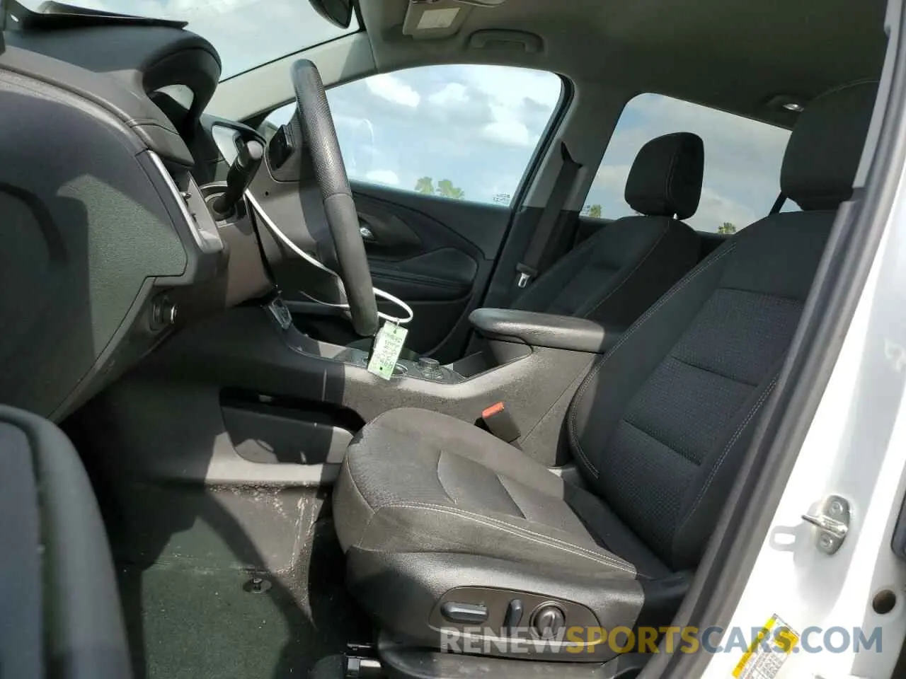 7 Photograph of a damaged car 3GKALMEG5PL170493 GMC TERRAIN 2023