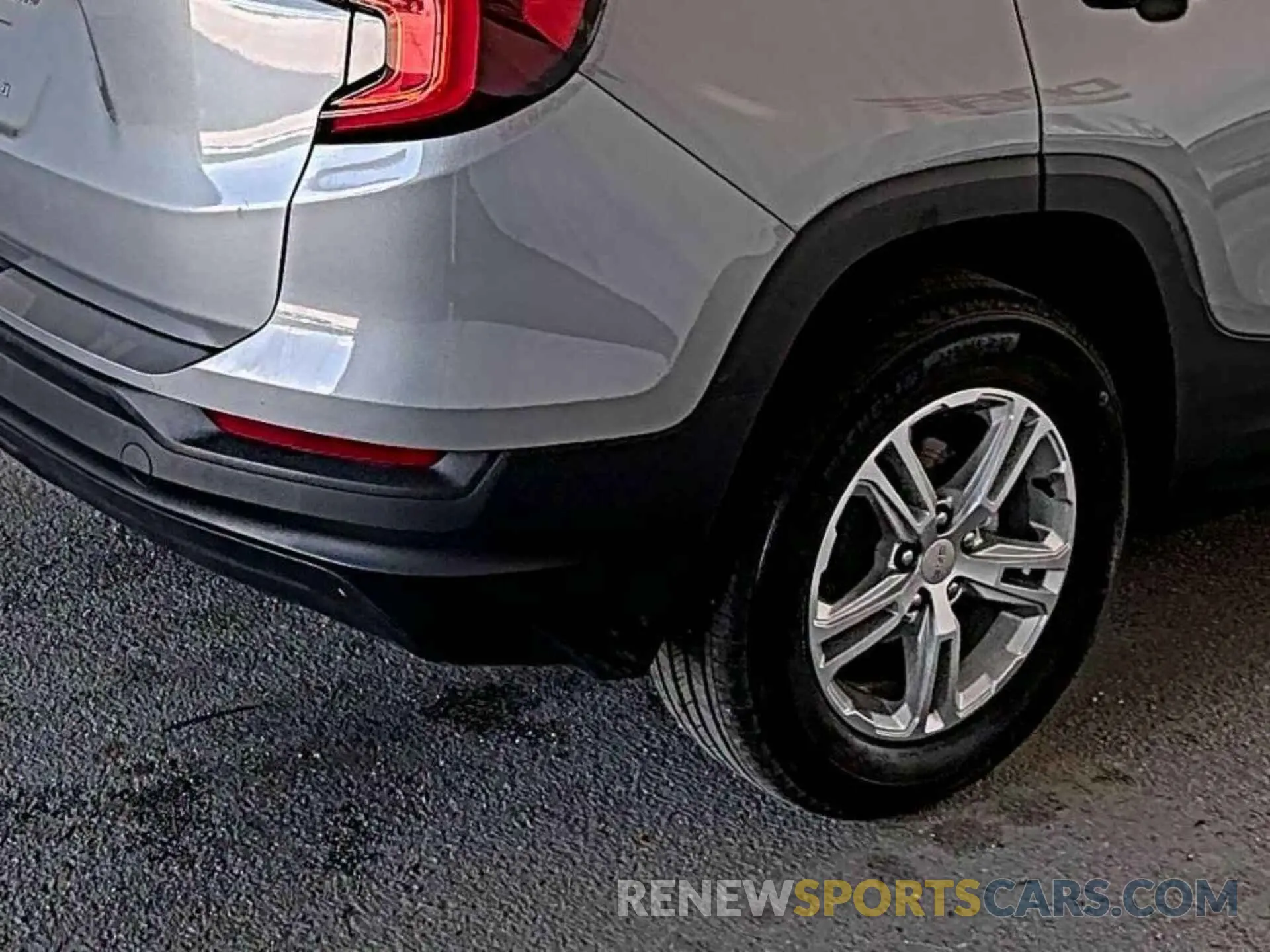 29 Photograph of a damaged car 3GKALMEG8PL106111 GMC TERRAIN 2023