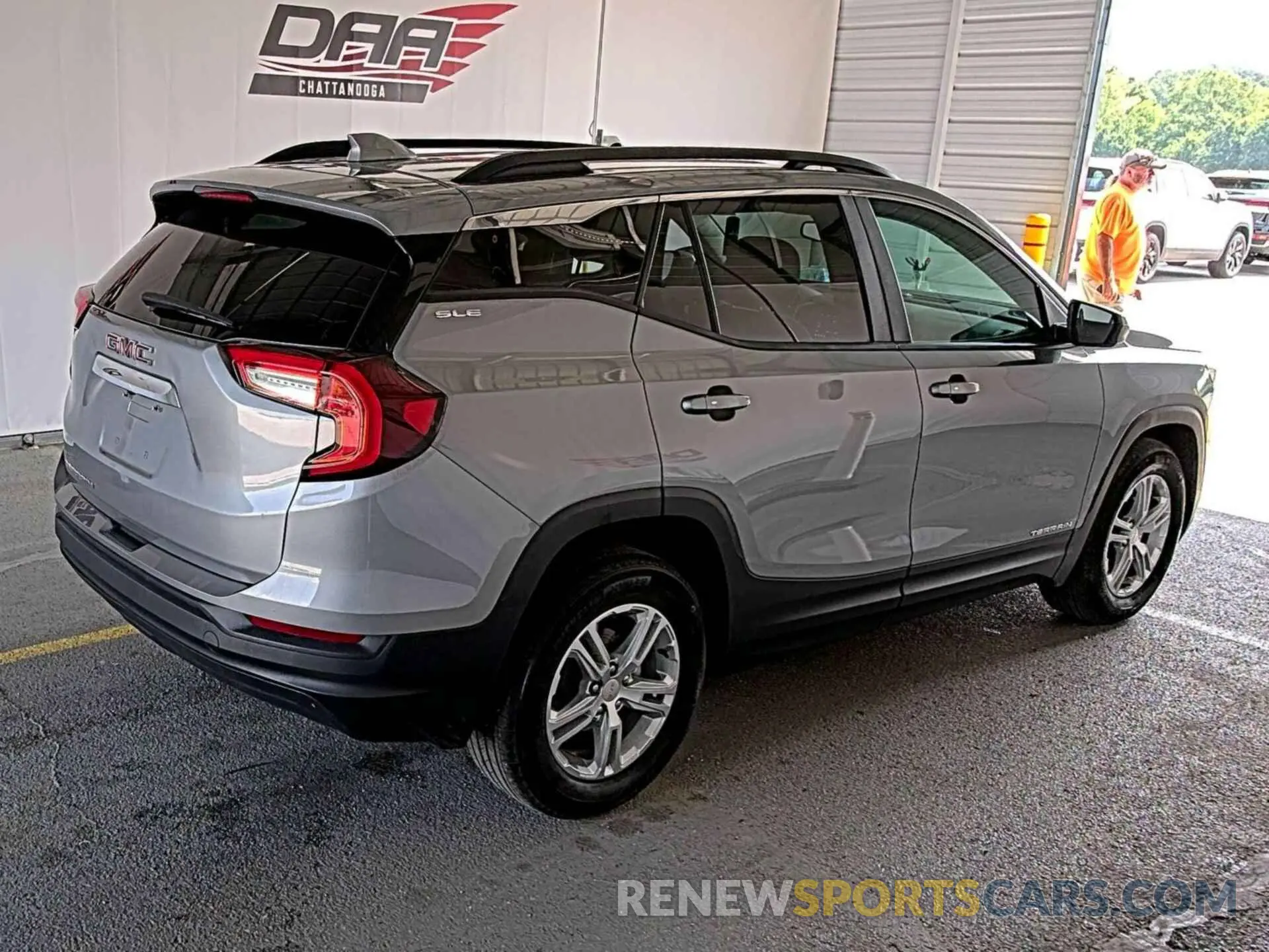 34 Photograph of a damaged car 3GKALMEG8PL106111 GMC TERRAIN 2023