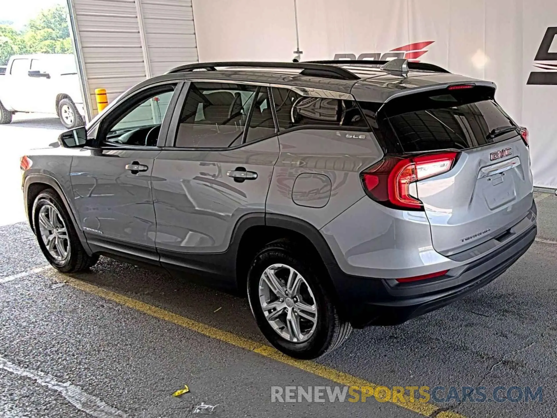 37 Photograph of a damaged car 3GKALMEG8PL106111 GMC TERRAIN 2023