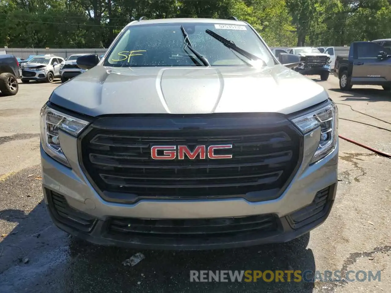 5 Photograph of a damaged car 3GKALMEG8PL151744 GMC TERRAIN 2023