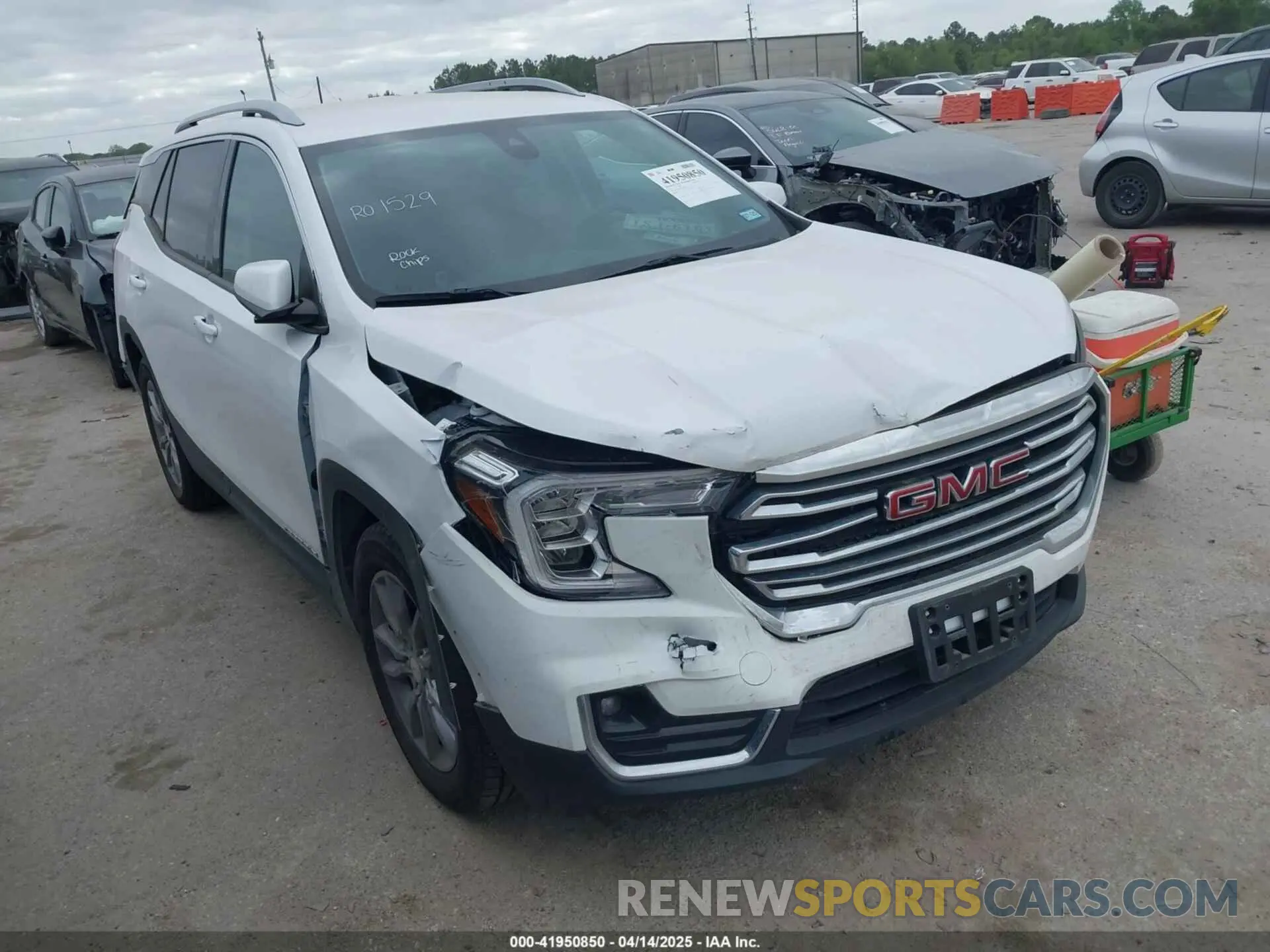 1 Photograph of a damaged car 3GKALPEG2PL259052 GMC TERRAIN 2023