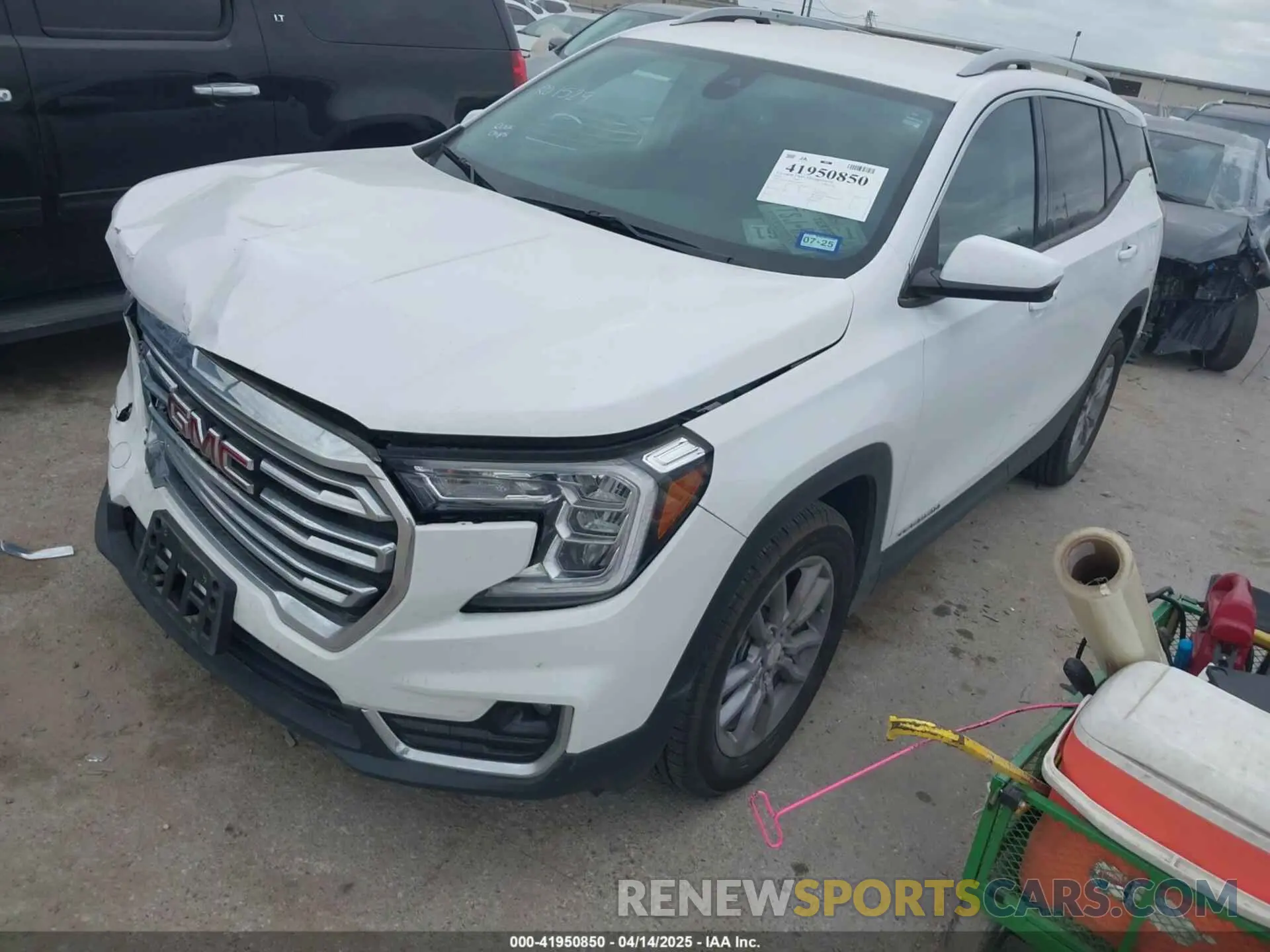 2 Photograph of a damaged car 3GKALPEG2PL259052 GMC TERRAIN 2023