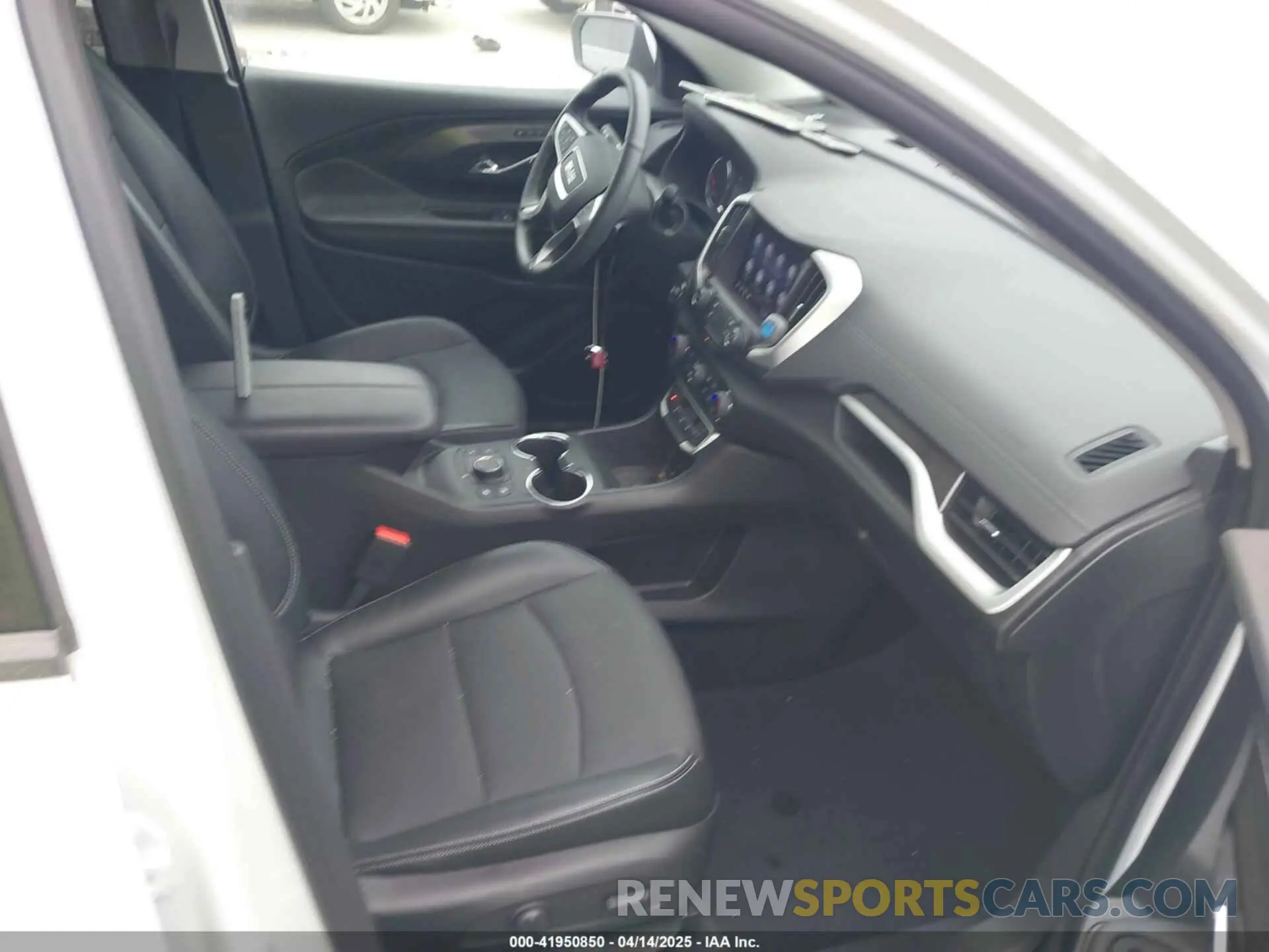 5 Photograph of a damaged car 3GKALPEG2PL259052 GMC TERRAIN 2023