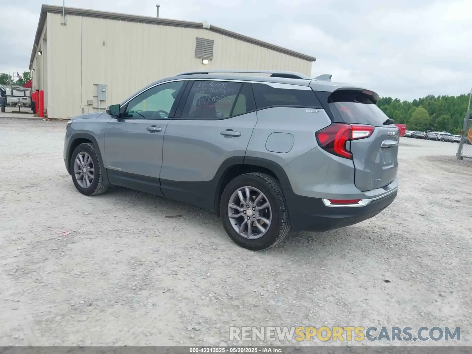 3 Photograph of a damaged car 3GKALPEG3PL248951 GMC TERRAIN 2023