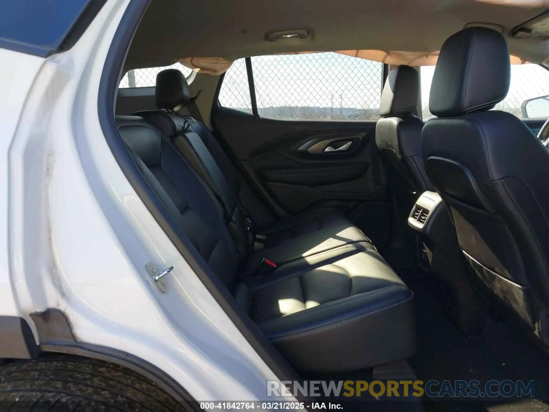 8 Photograph of a damaged car 3GKALPEG5PL268358 GMC TERRAIN 2023