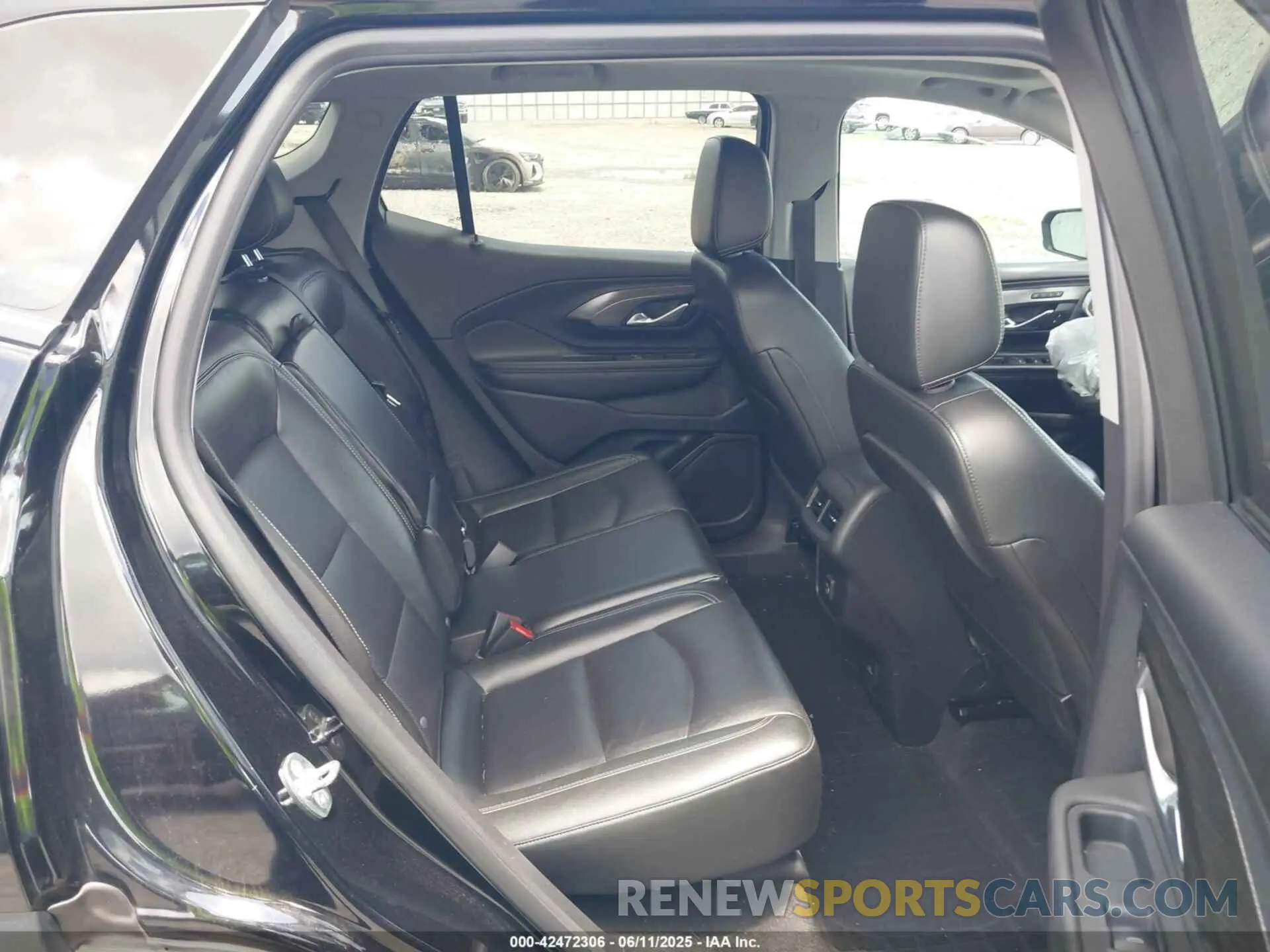 8 Photograph of a damaged car 3GKALPEG7PL109518 GMC TERRAIN 2023