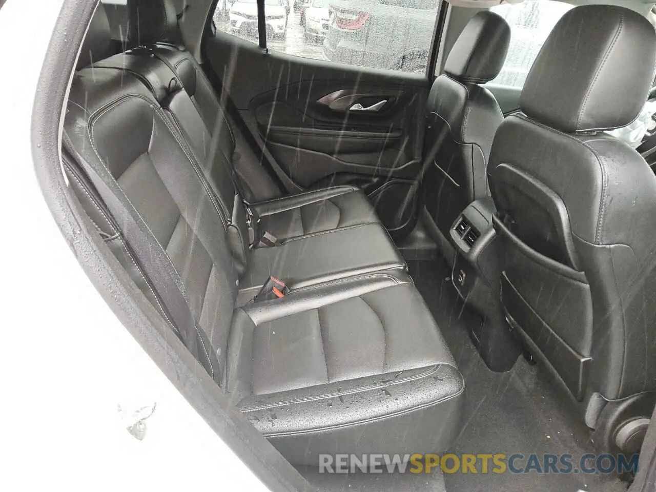 11 Photograph of a damaged car 3GKALPEG8PL137764 GMC TERRAIN 2023