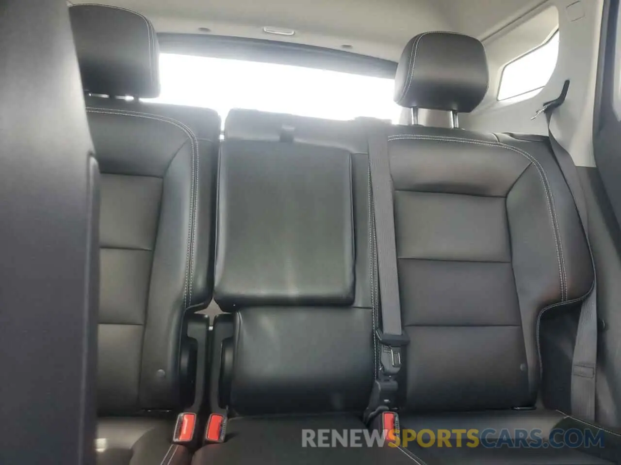 10 Photograph of a damaged car 3GKALPEG8PL186740 GMC TERRAIN 2023