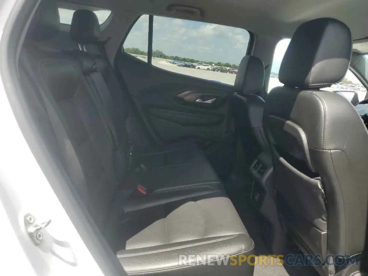 11 Photograph of a damaged car 3GKALPEG8PL186740 GMC TERRAIN 2023