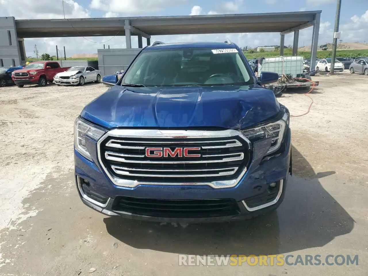 5 Photograph of a damaged car 3GKALPEG9PL118866 GMC TERRAIN 2023