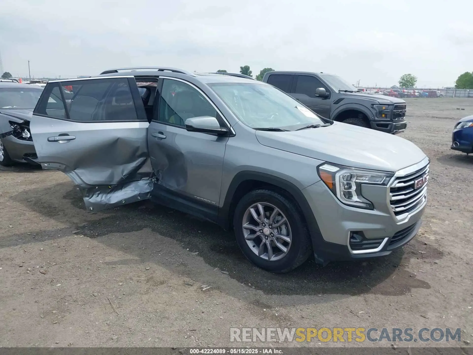 1 Photograph of a damaged car 3GKALPEG9PL229000 GMC TERRAIN 2023