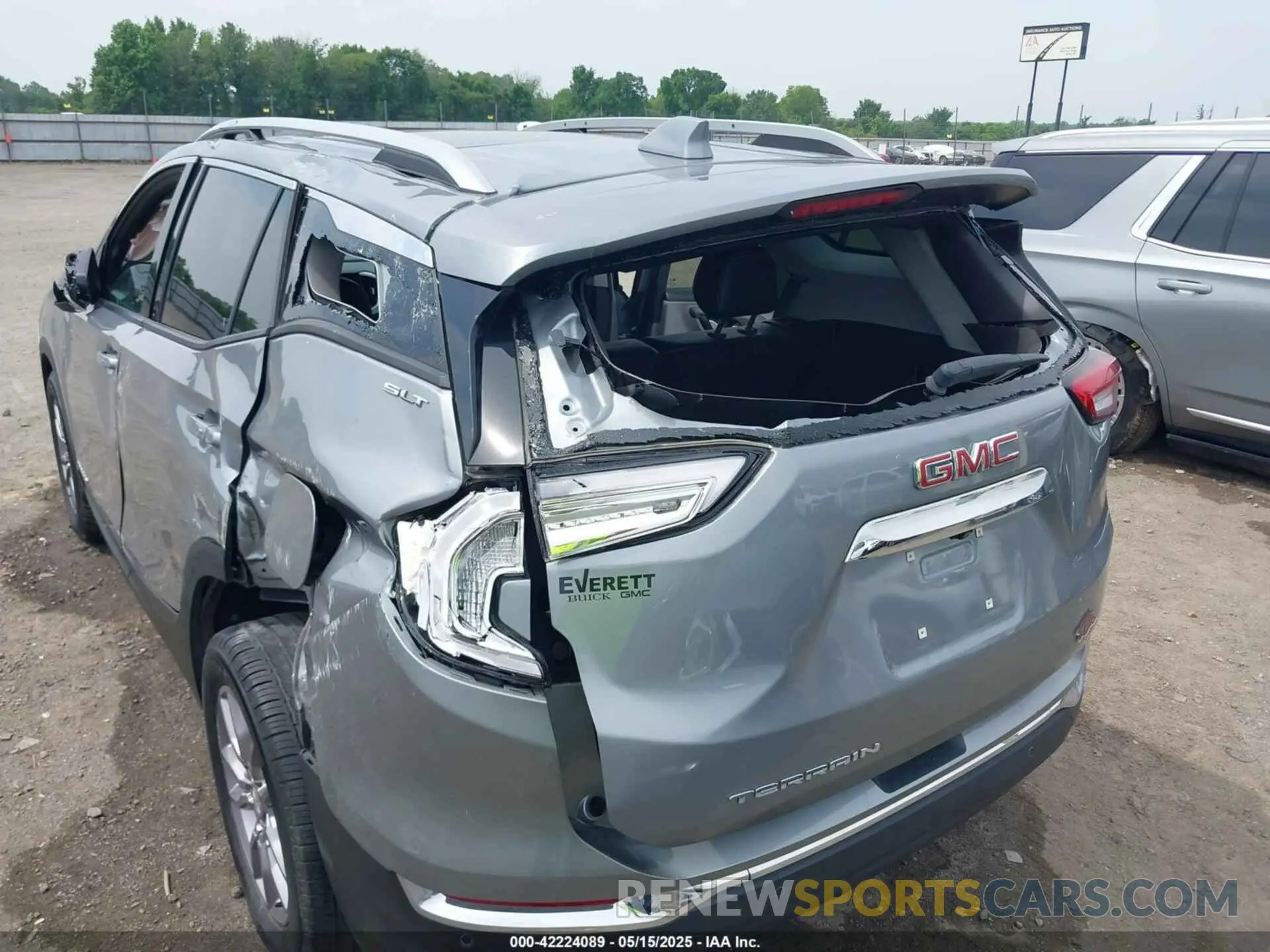 6 Photograph of a damaged car 3GKALPEG9PL229000 GMC TERRAIN 2023