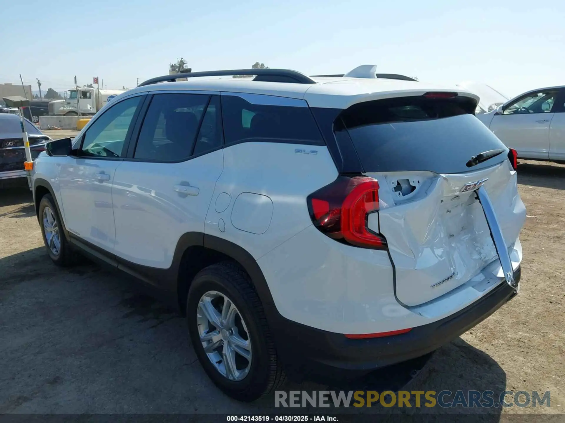 3 Photograph of a damaged car 3GKALTEG0PL238404 GMC TERRAIN 2023