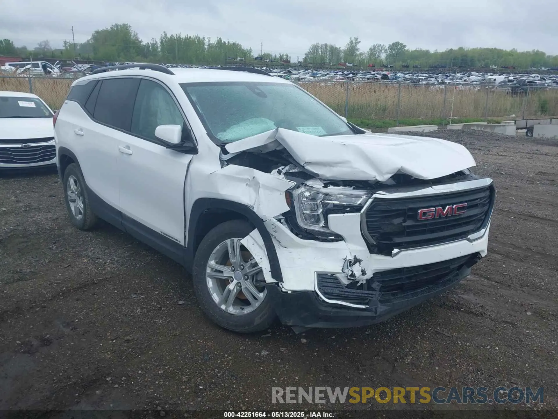 1 Photograph of a damaged car 3GKALTEG1PL238072 GMC TERRAIN 2023