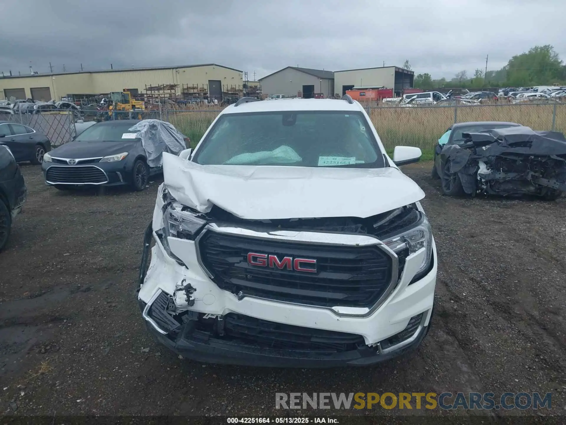 12 Photograph of a damaged car 3GKALTEG1PL238072 GMC TERRAIN 2023