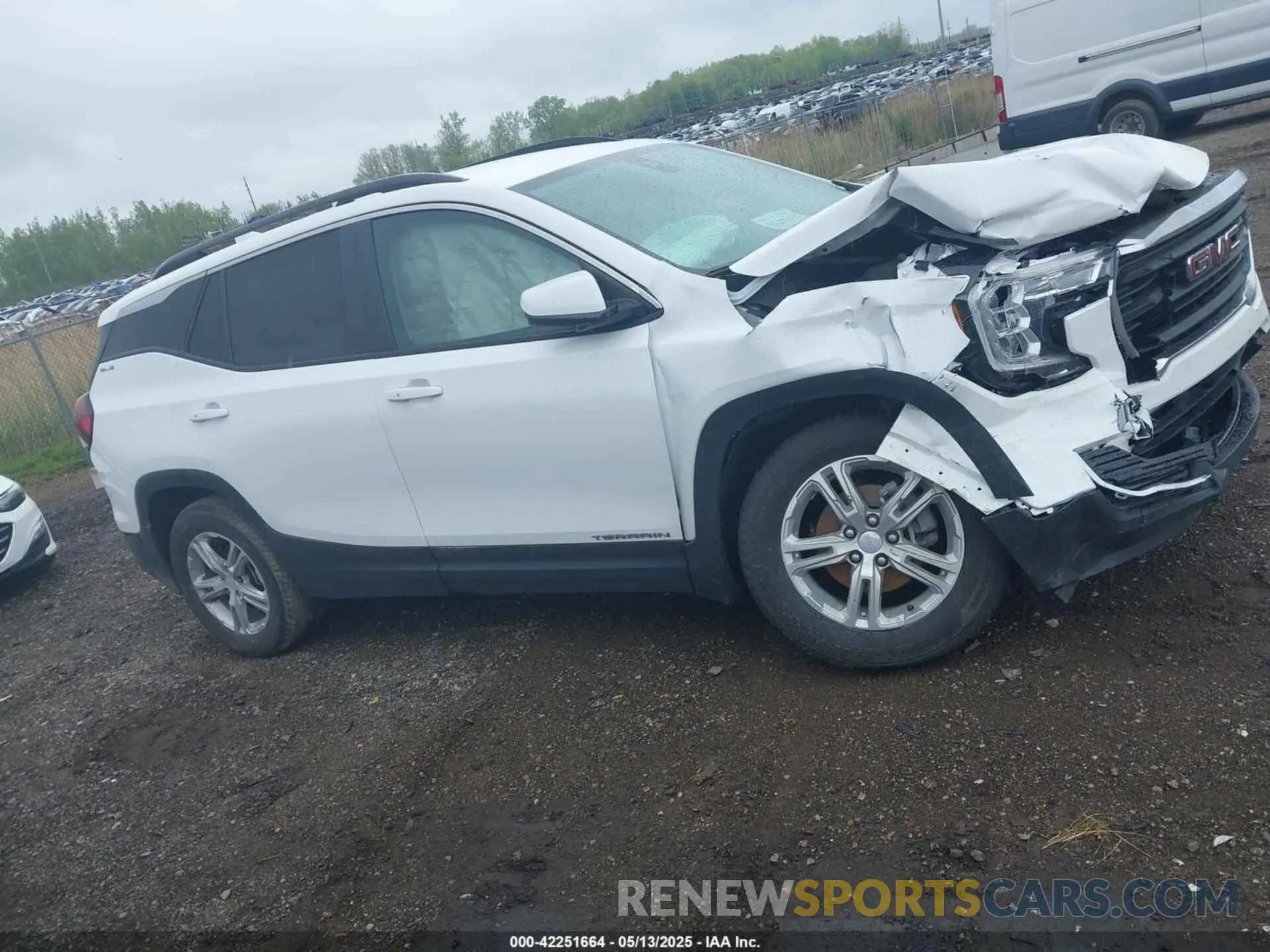 13 Photograph of a damaged car 3GKALTEG1PL238072 GMC TERRAIN 2023