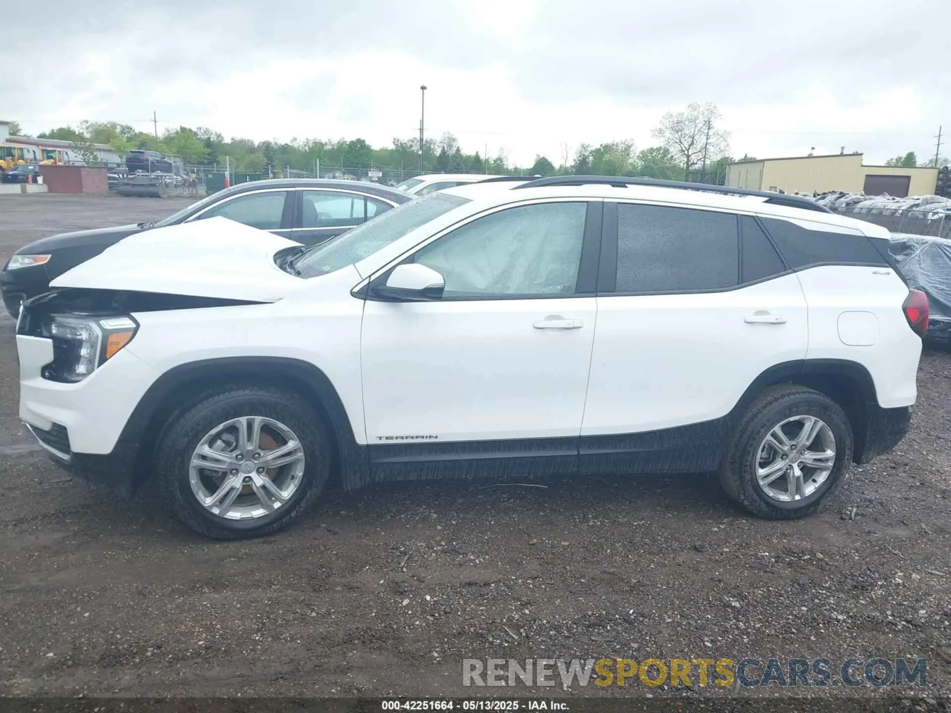 14 Photograph of a damaged car 3GKALTEG1PL238072 GMC TERRAIN 2023