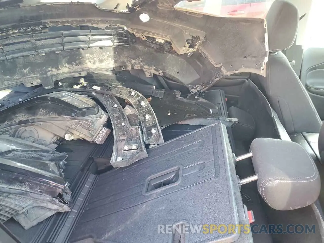 11 Photograph of a damaged car 3GKALTEG2PL150566 GMC TERRAIN 2023