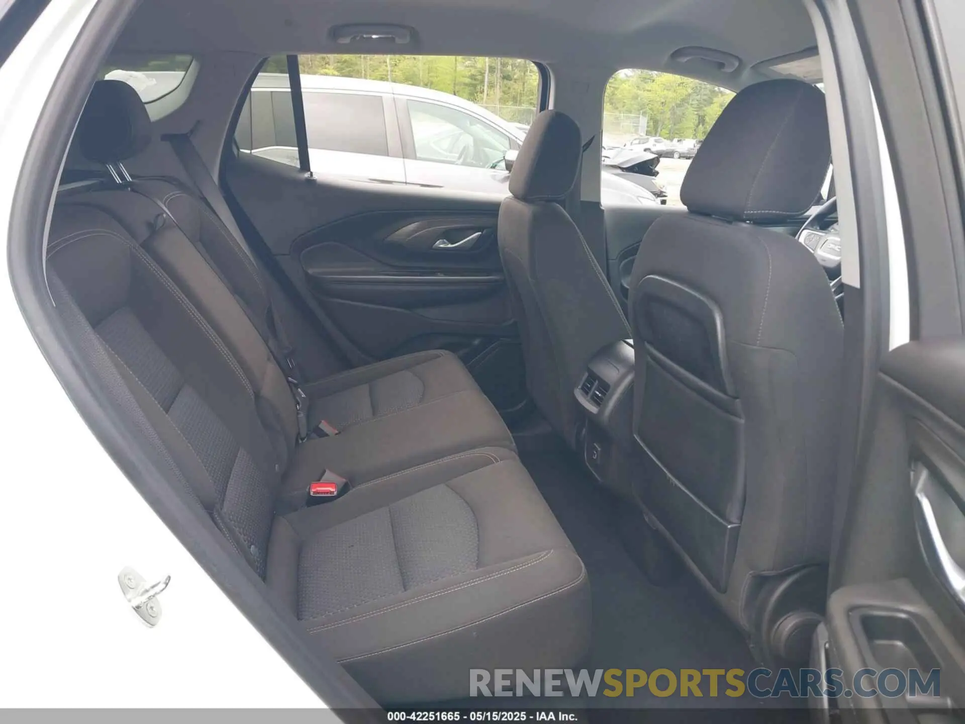 8 Photograph of a damaged car 3GKALTEG4PL232136 GMC TERRAIN 2023