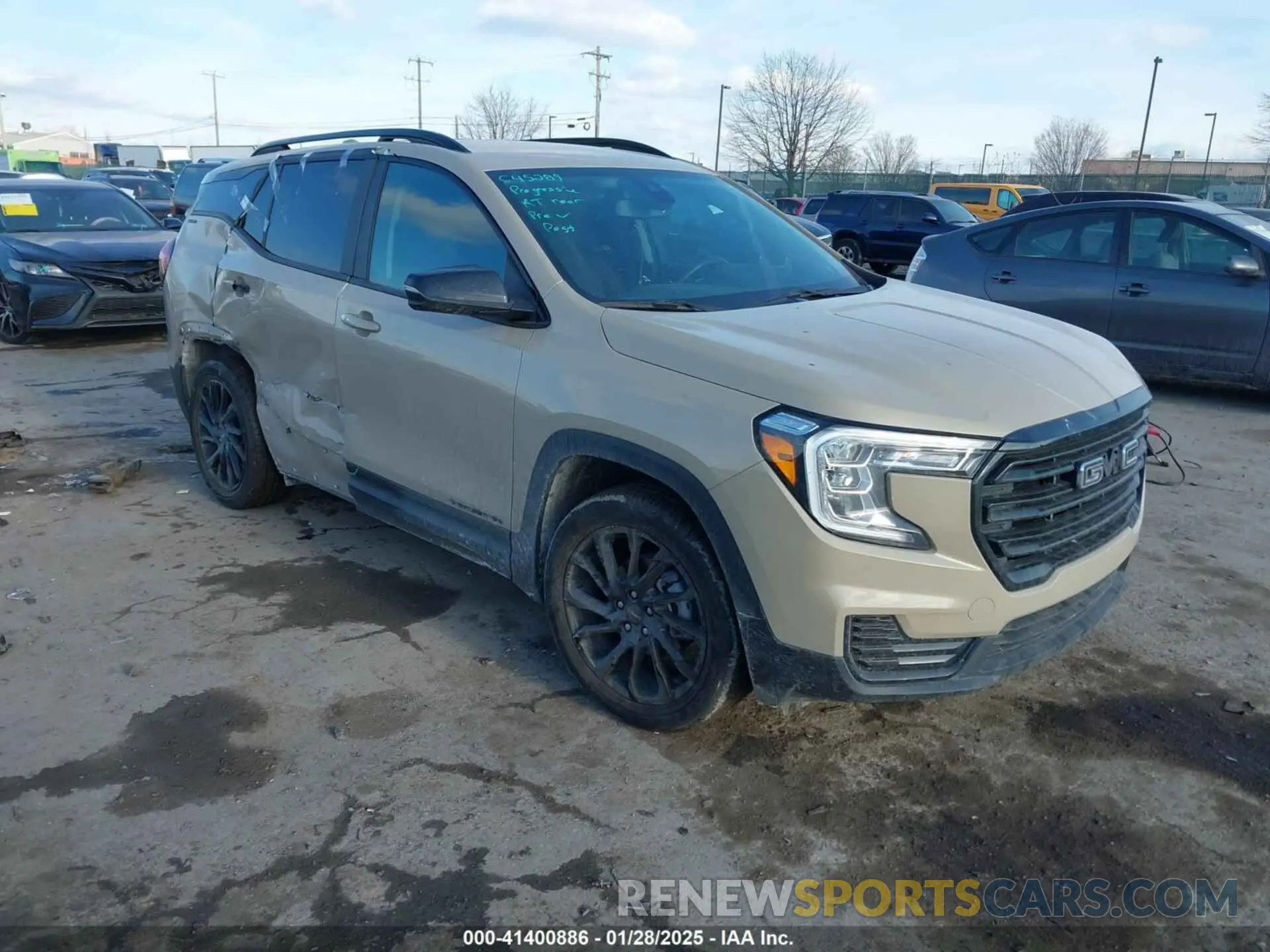 1 Photograph of a damaged car 3GKALTEG7PL110256 GMC TERRAIN 2023