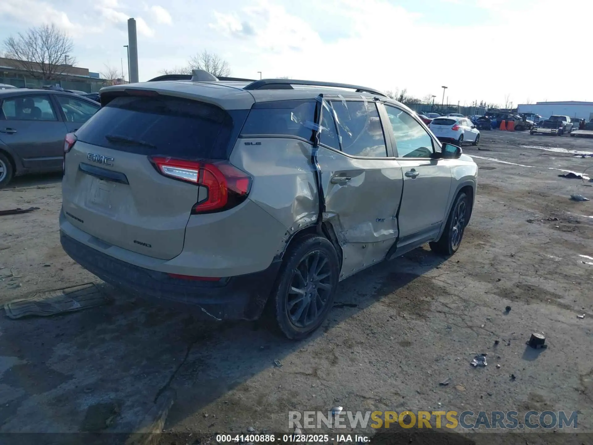 4 Photograph of a damaged car 3GKALTEG7PL110256 GMC TERRAIN 2023