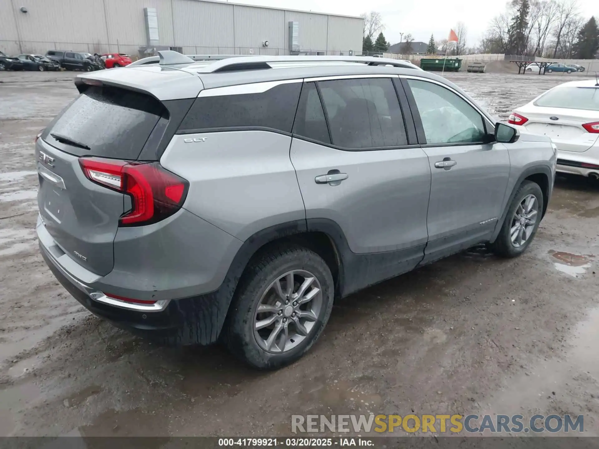 4 Фотография поврежденного автомобиля 3GKALVEG0PL136001 GMC TERRAIN 2023