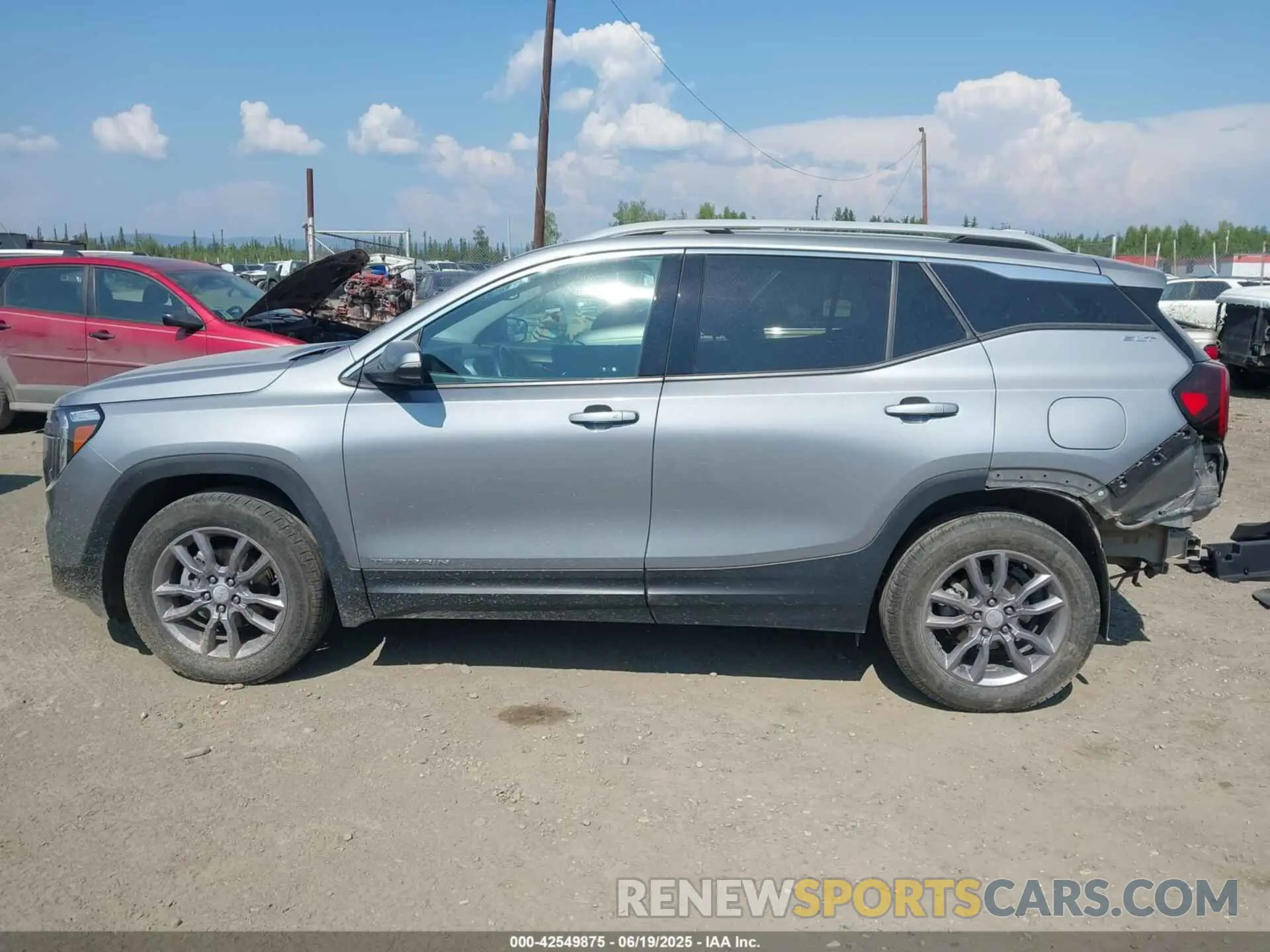 15 Photograph of a damaged car 3GKALVEG0PL261449 GMC TERRAIN 2023