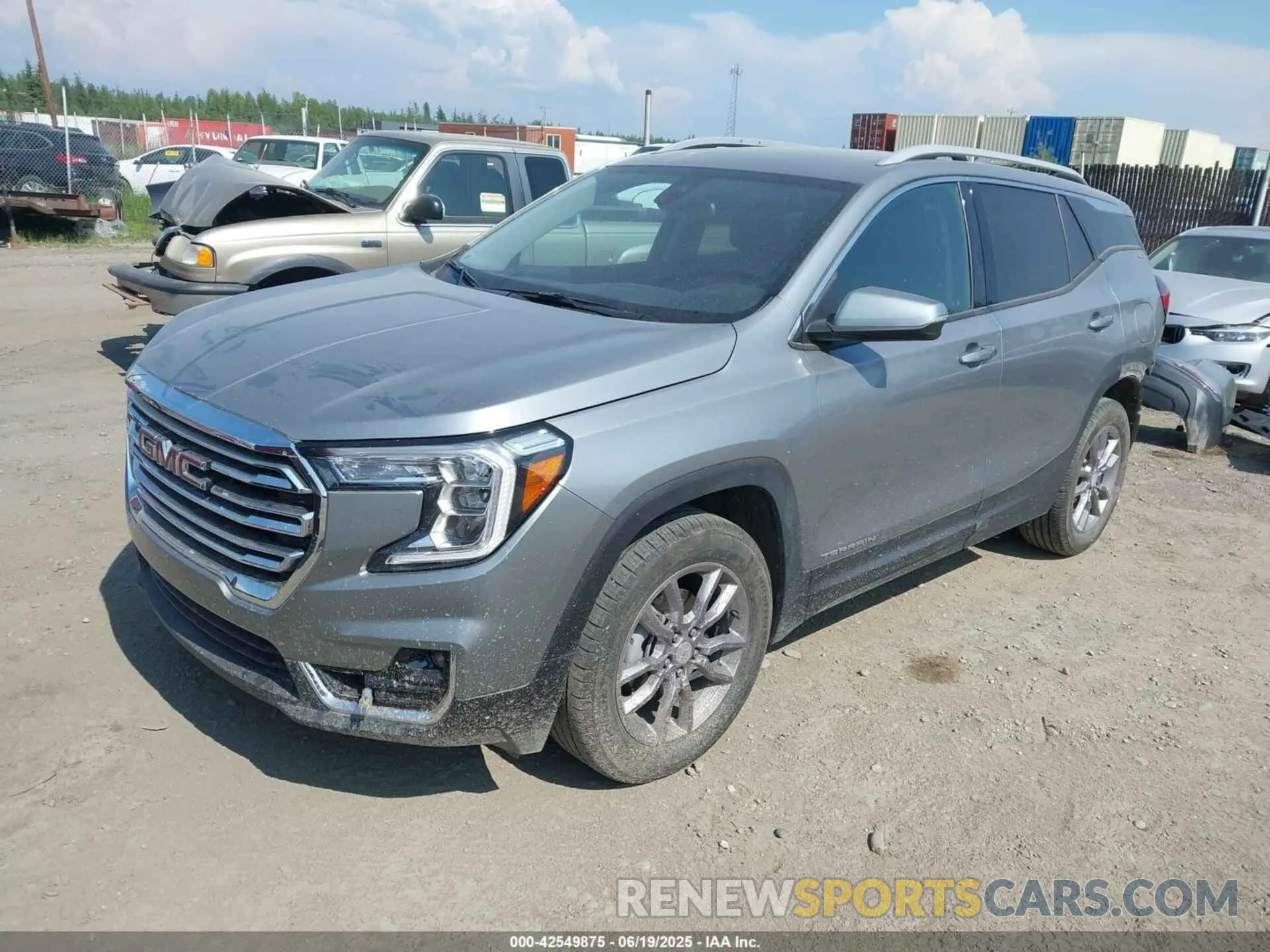 2 Photograph of a damaged car 3GKALVEG0PL261449 GMC TERRAIN 2023