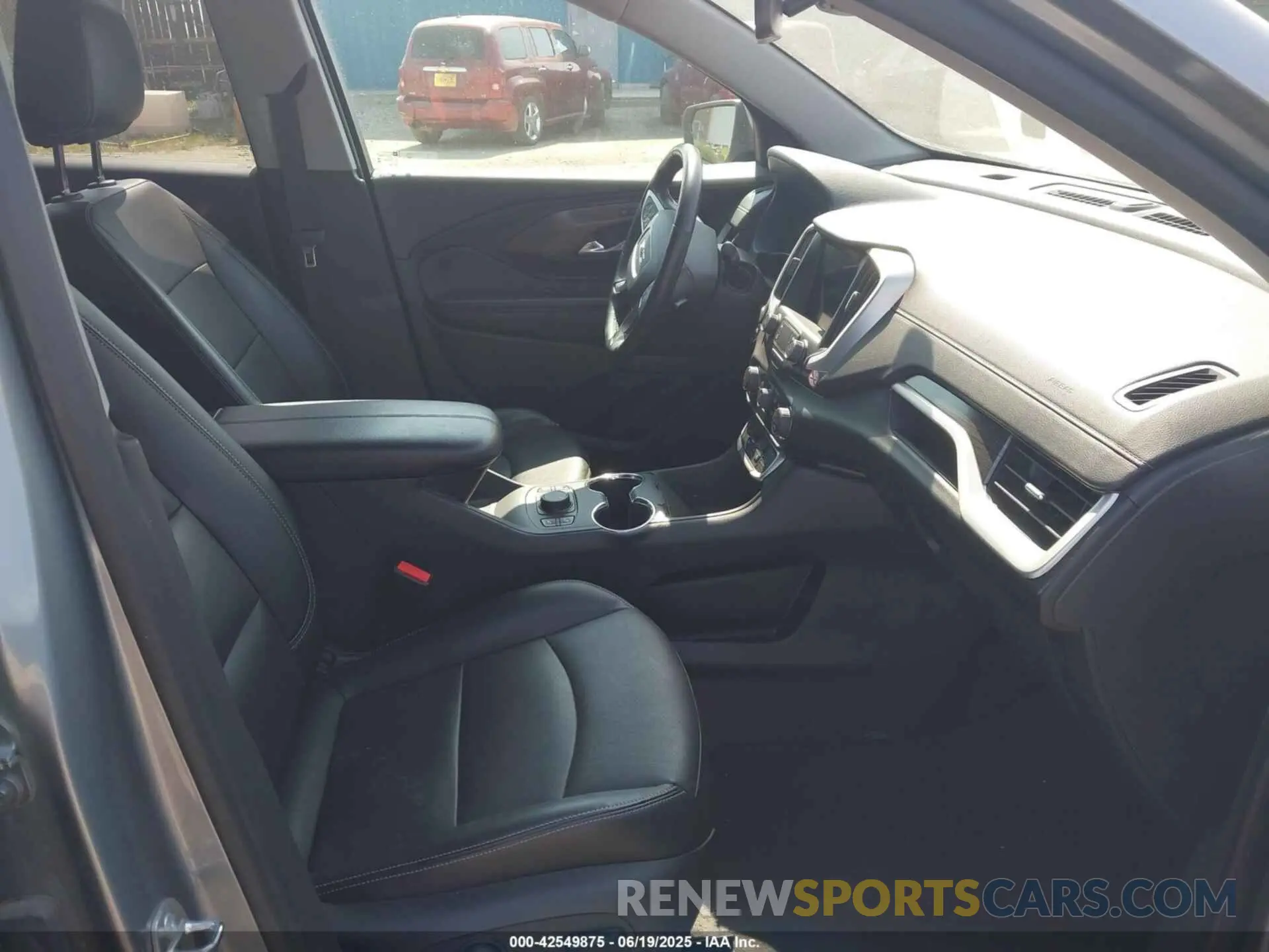 5 Photograph of a damaged car 3GKALVEG0PL261449 GMC TERRAIN 2023